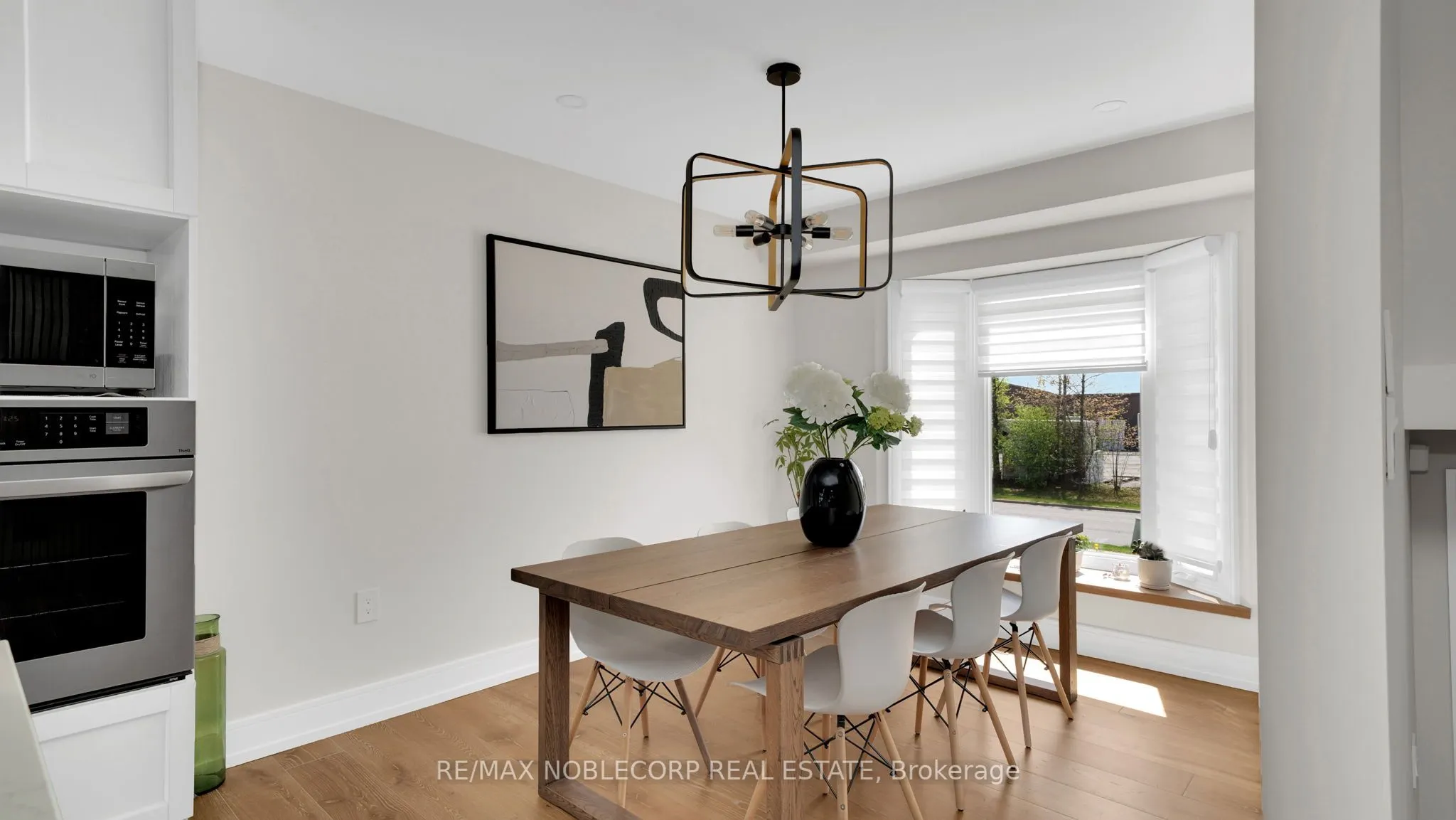 199 Ellwood Drive W