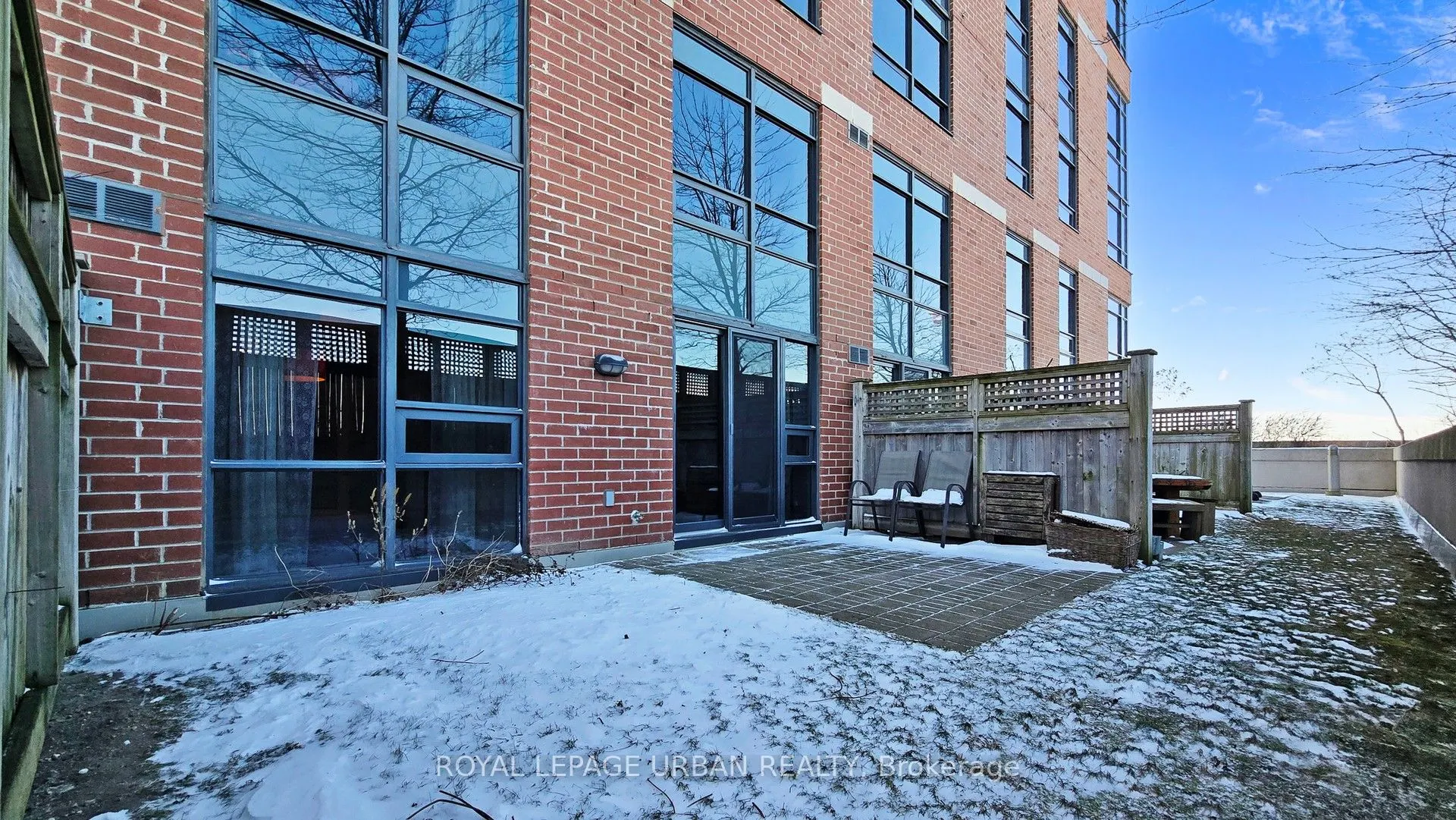 60 Heintzman Street, #428