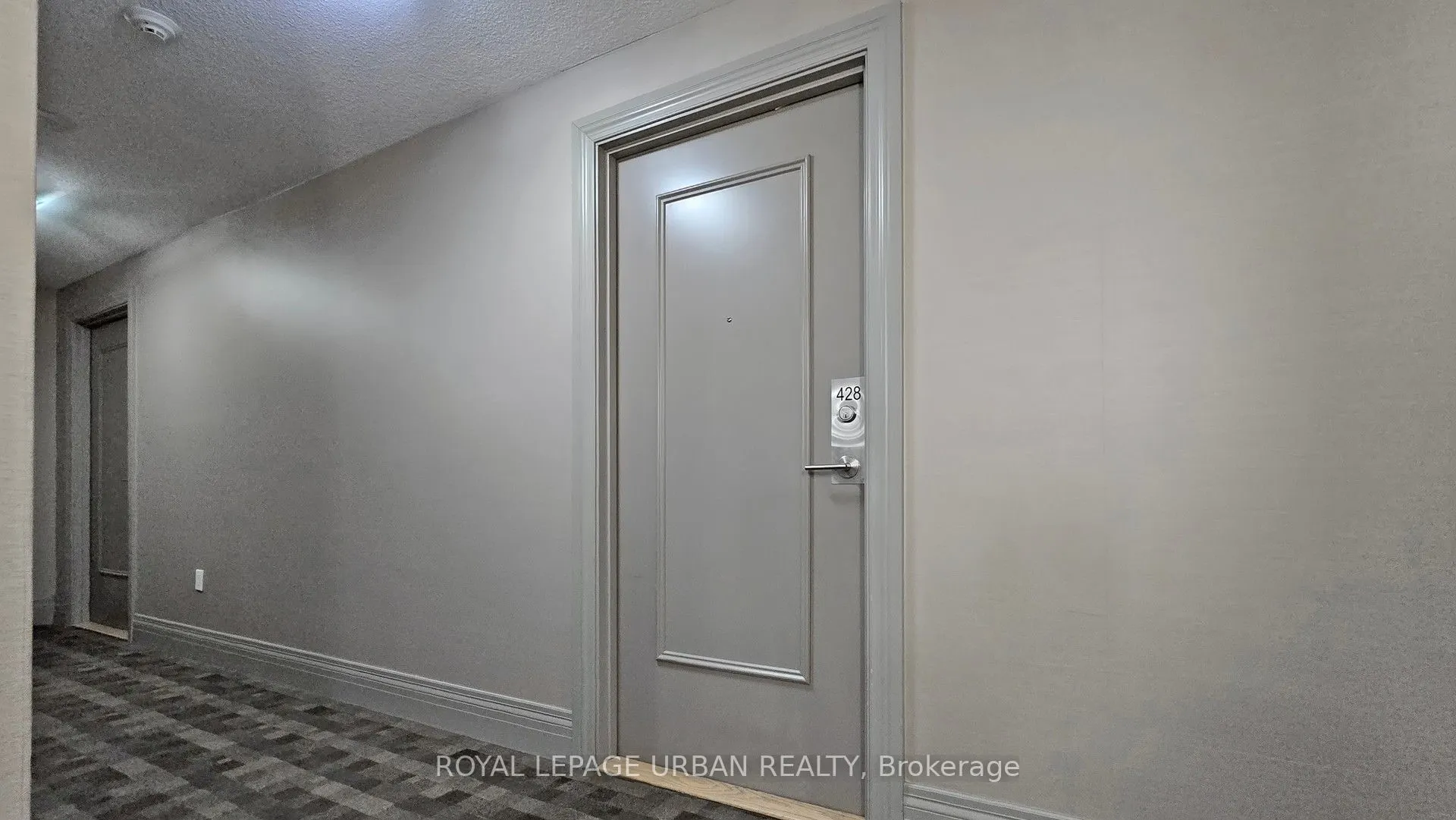 60 Heintzman Street, #428