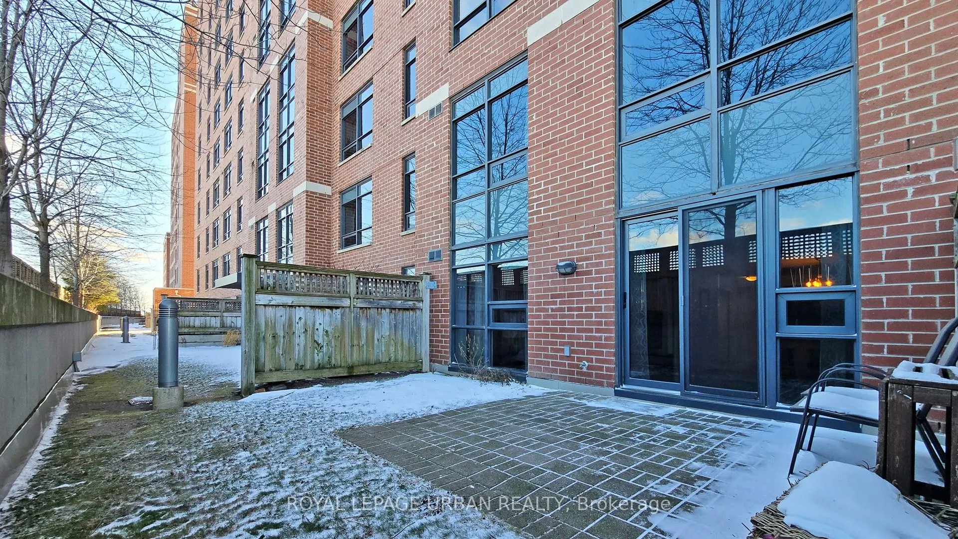 60 Heintzman Street, #428