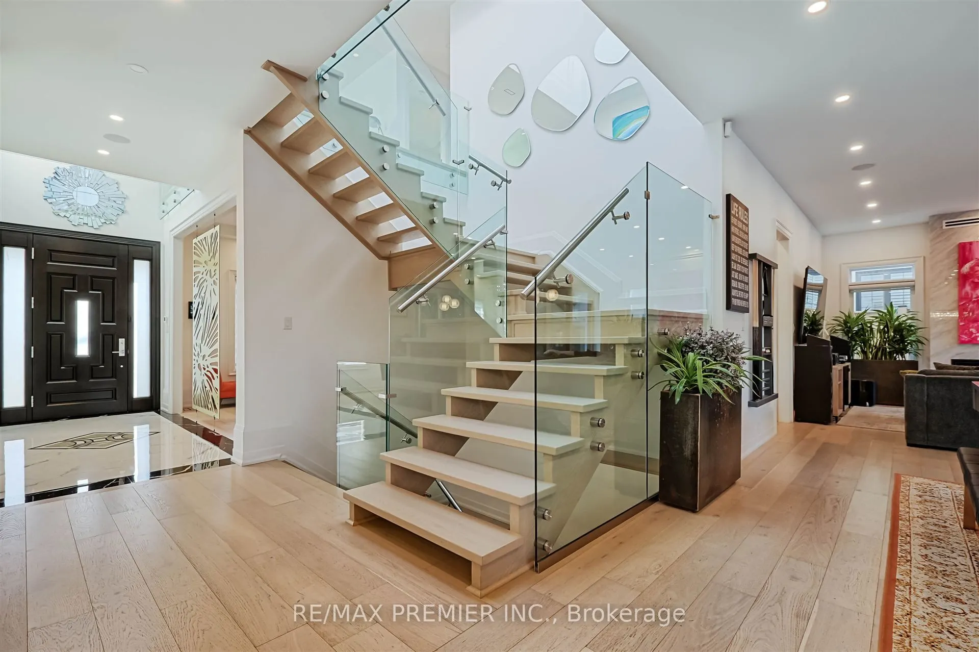 29 Joymar Drive