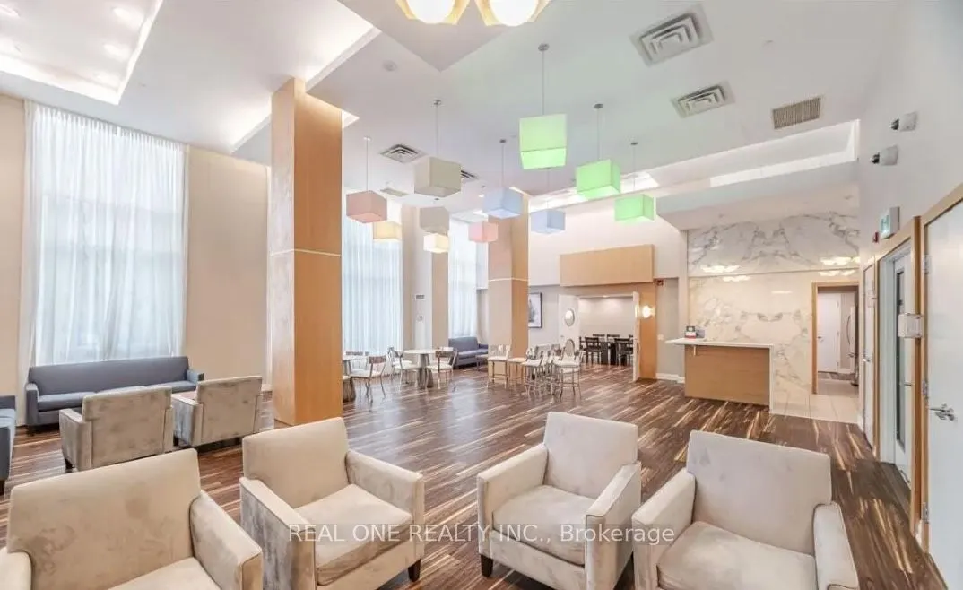 155 Legion Road N, #1414