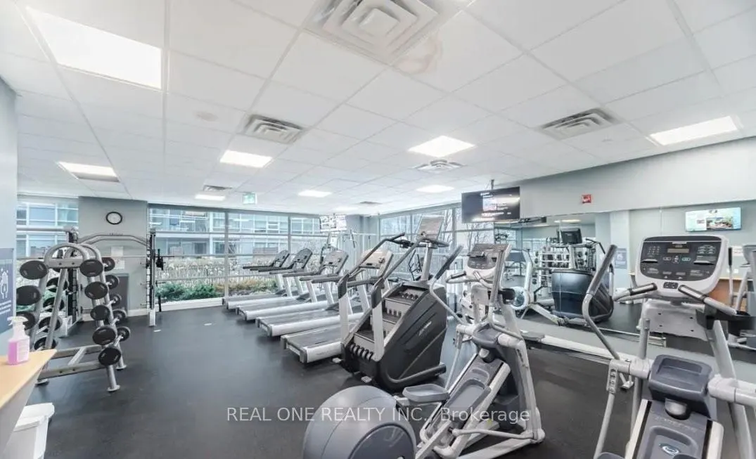 155 Legion Road N, #1414