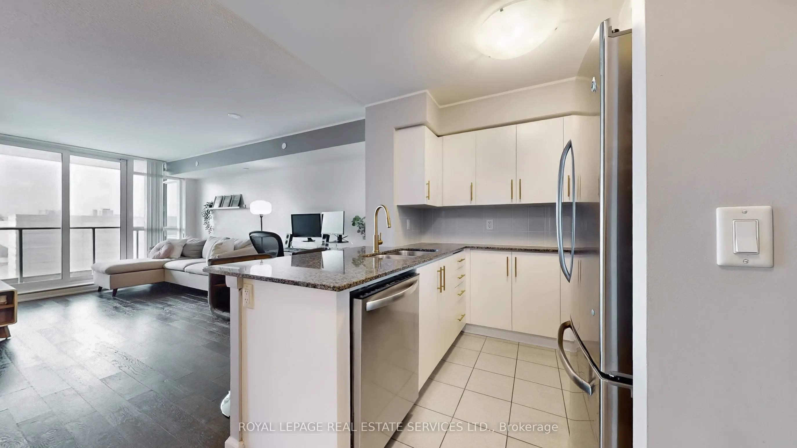 205 Sherway Gardens Road, #504