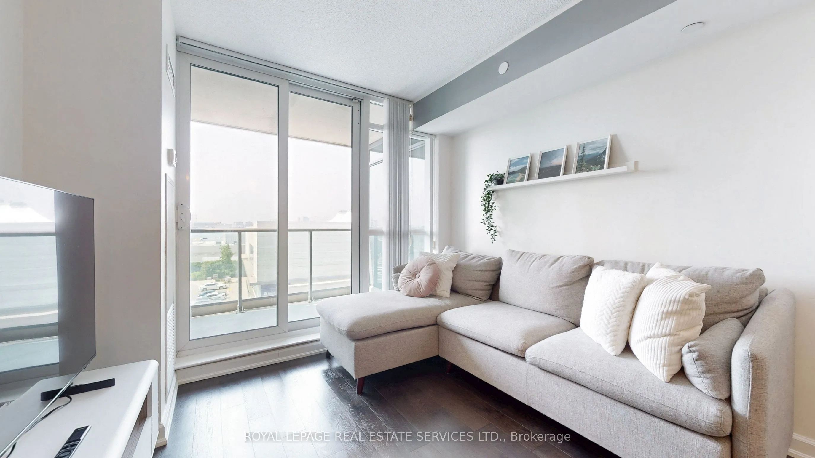 205 Sherway Gardens Road, #504
