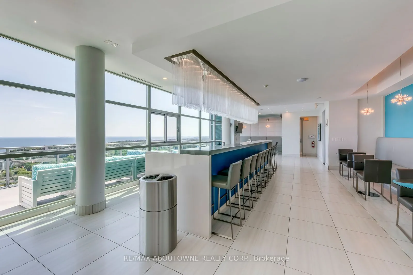 165 Legion Road N, #2524