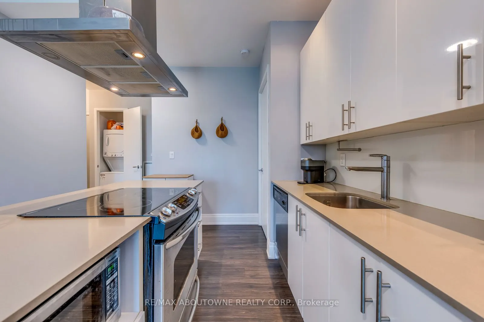 165 Legion Road N, #2524
