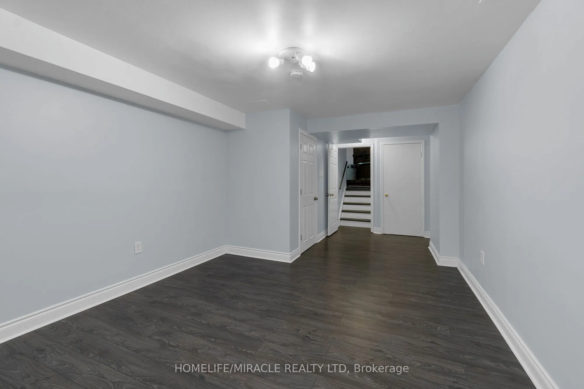 8 Franca Crescent