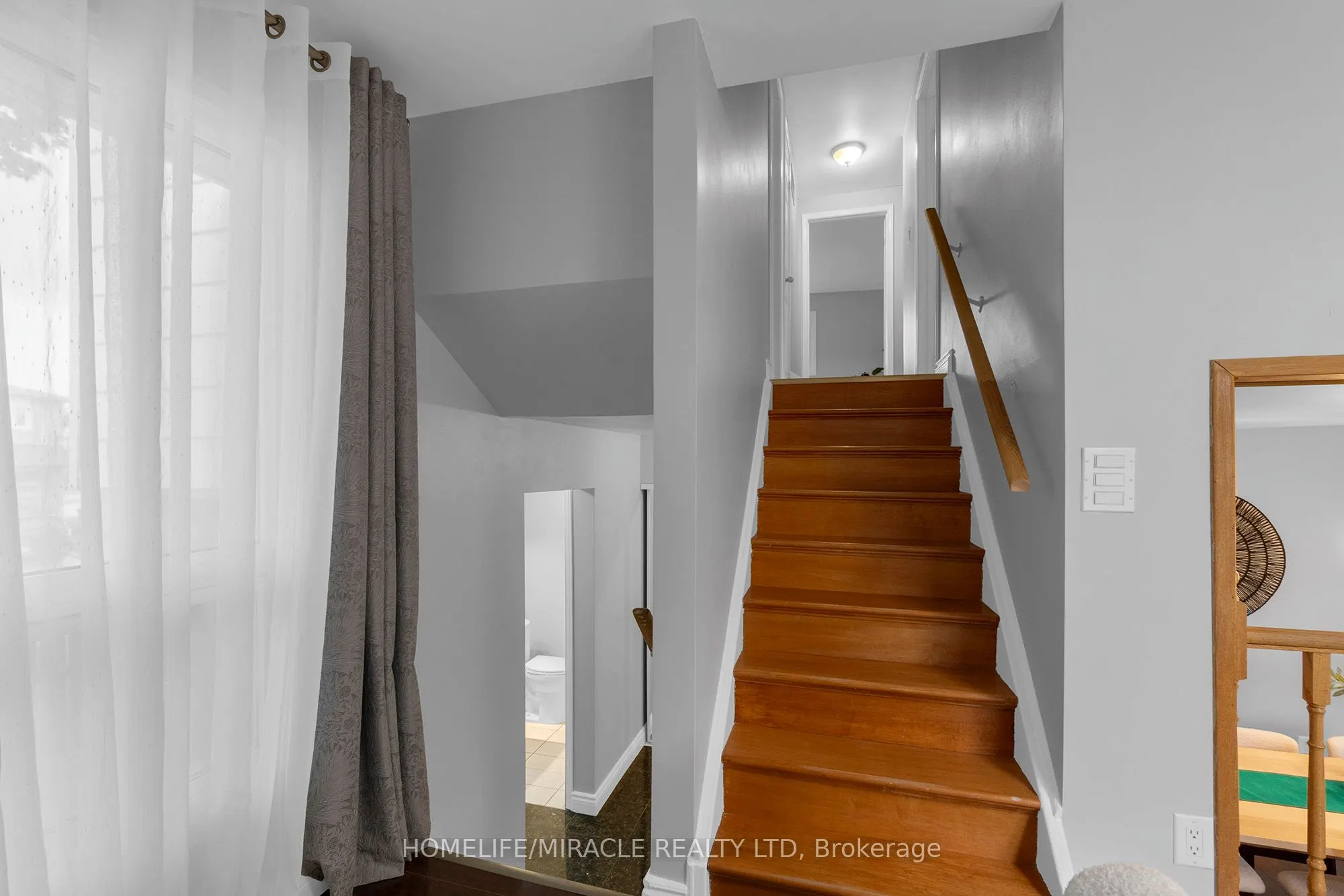 8 Franca Crescent