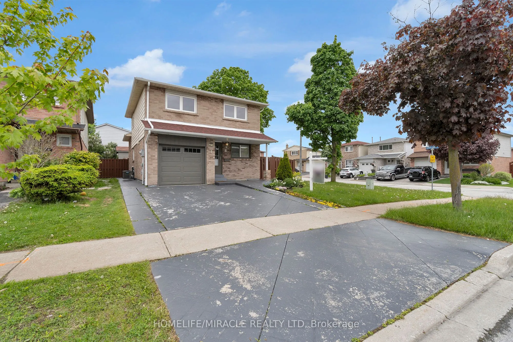 8 Franca Crescent