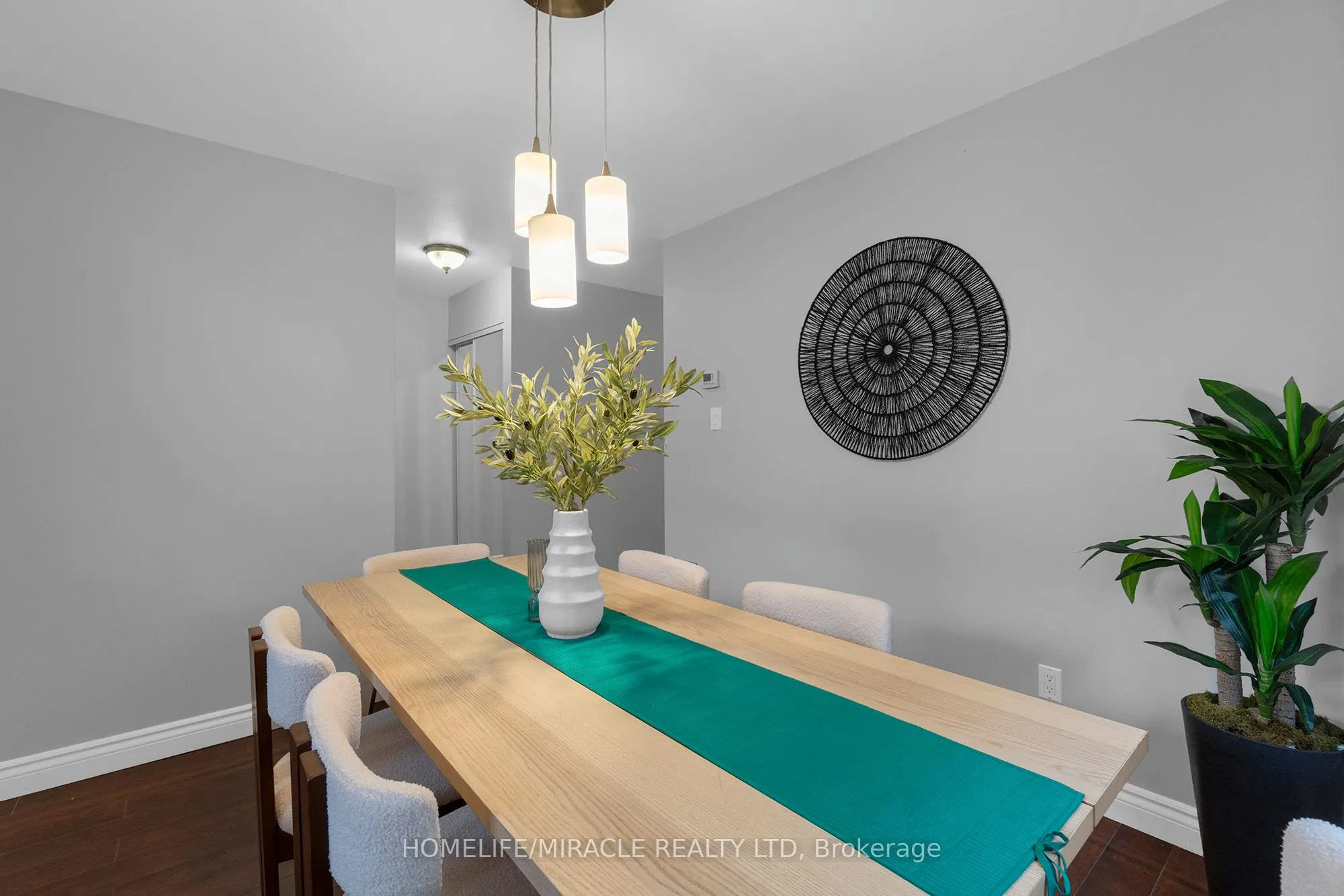 8 Franca Crescent