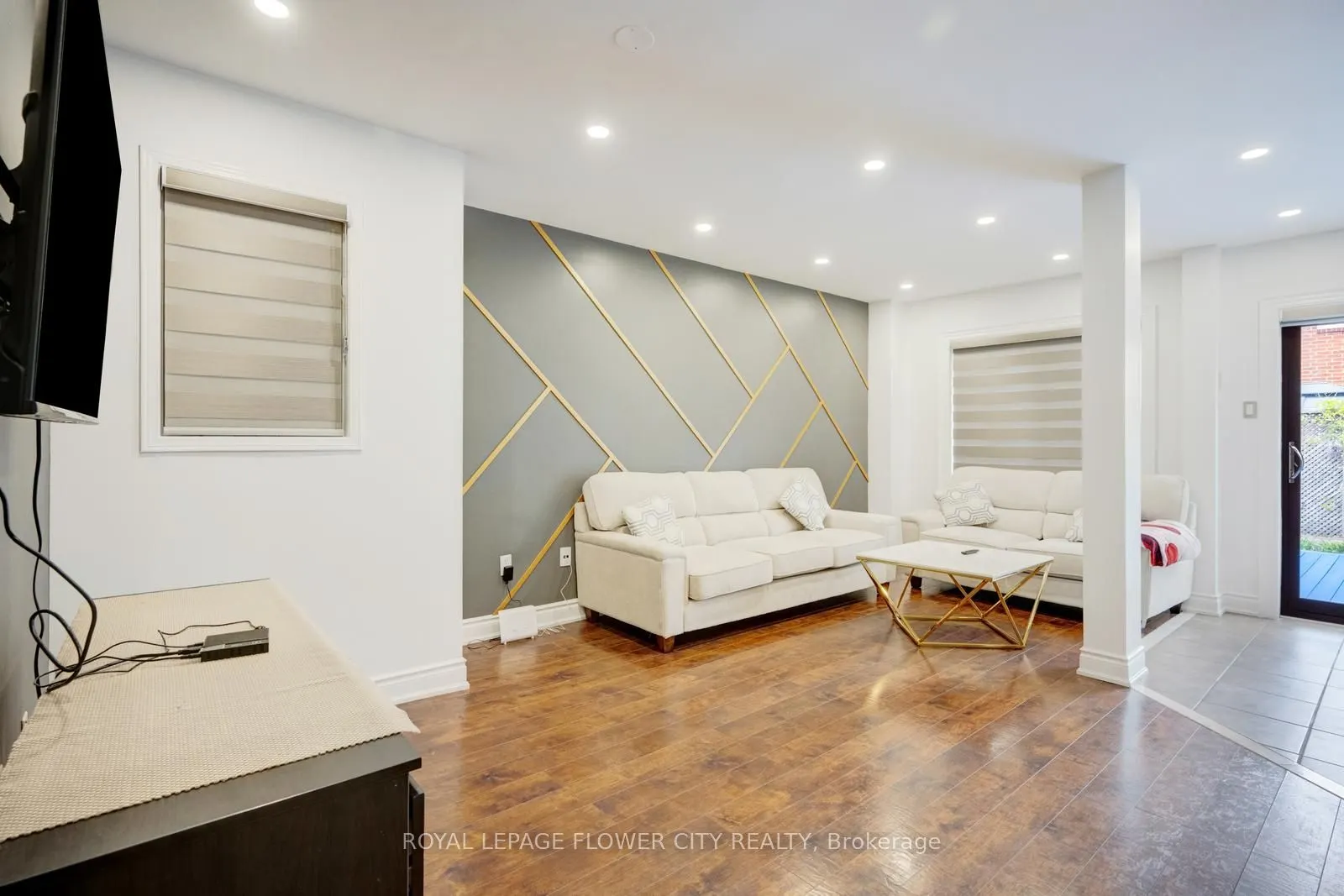 28 Cedarwood Crescent