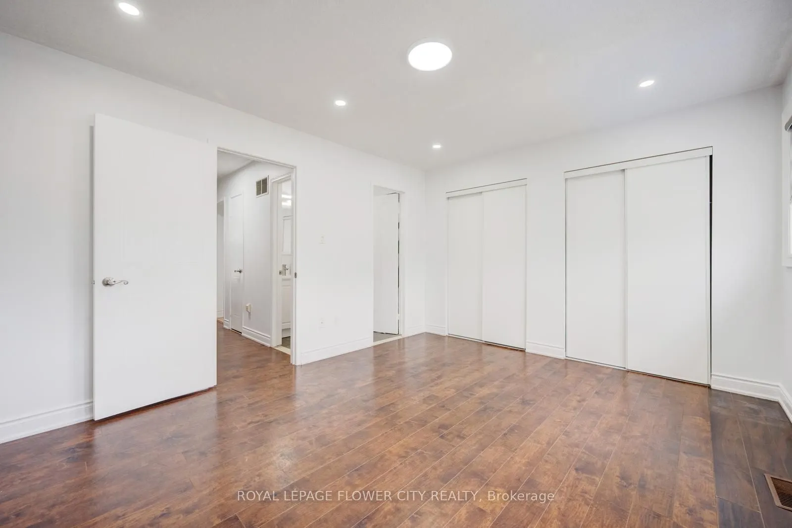 28 Cedarwood Crescent