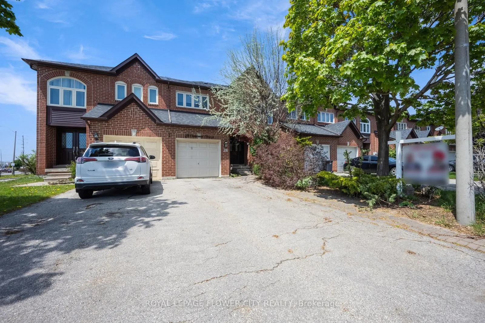 28 Cedarwood Crescent