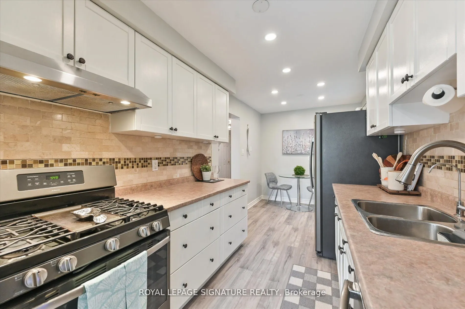 2709 Romark Mews