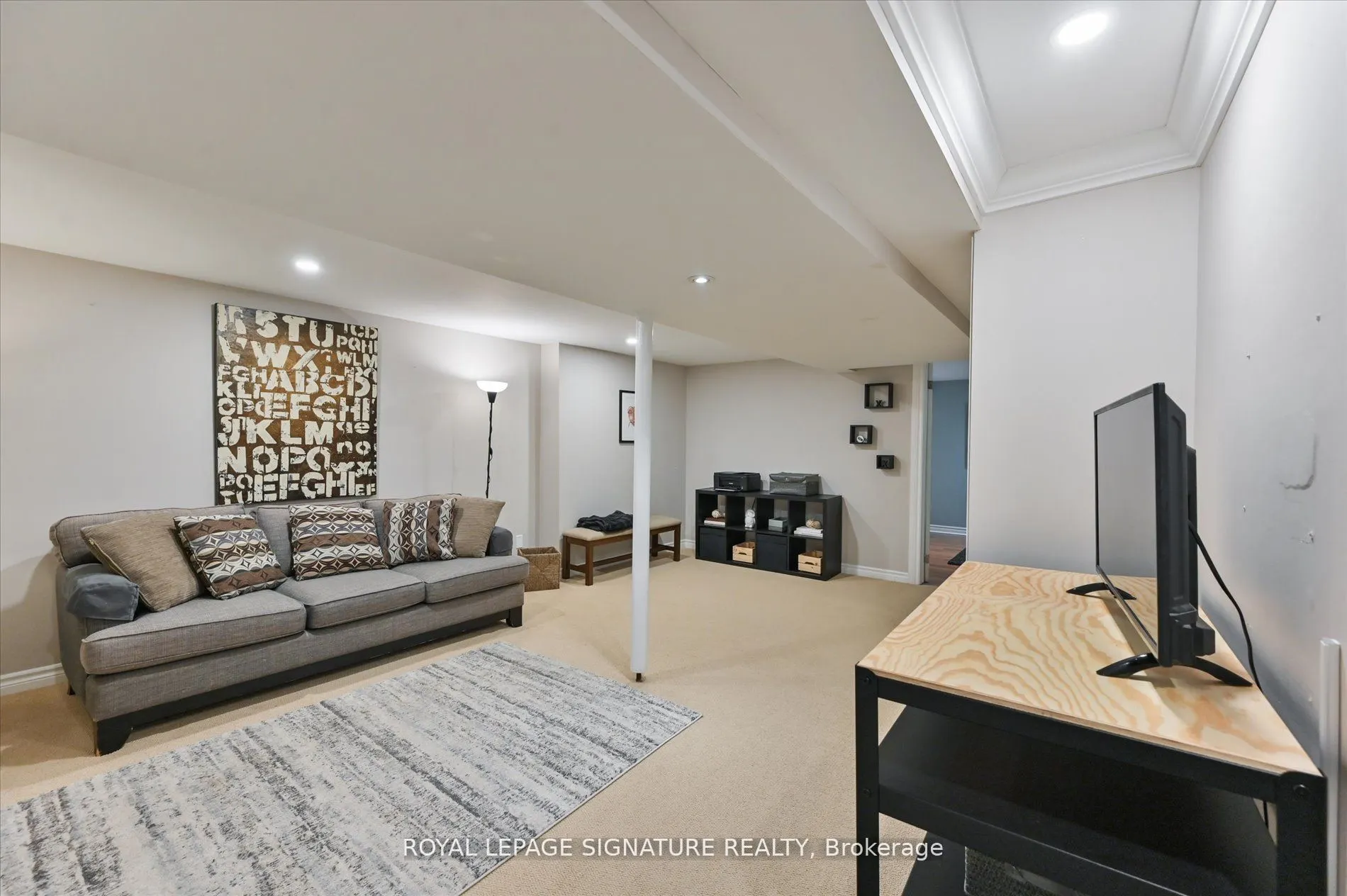 2709 Romark Mews