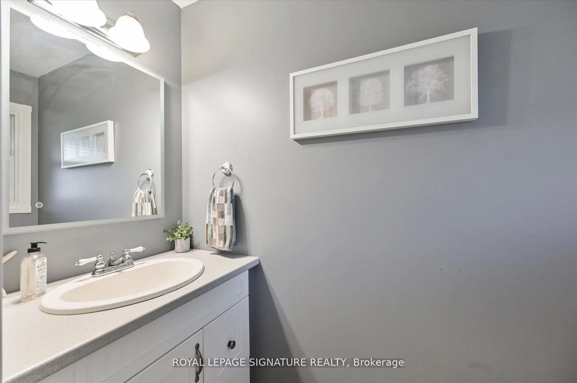 2709 Romark Mews