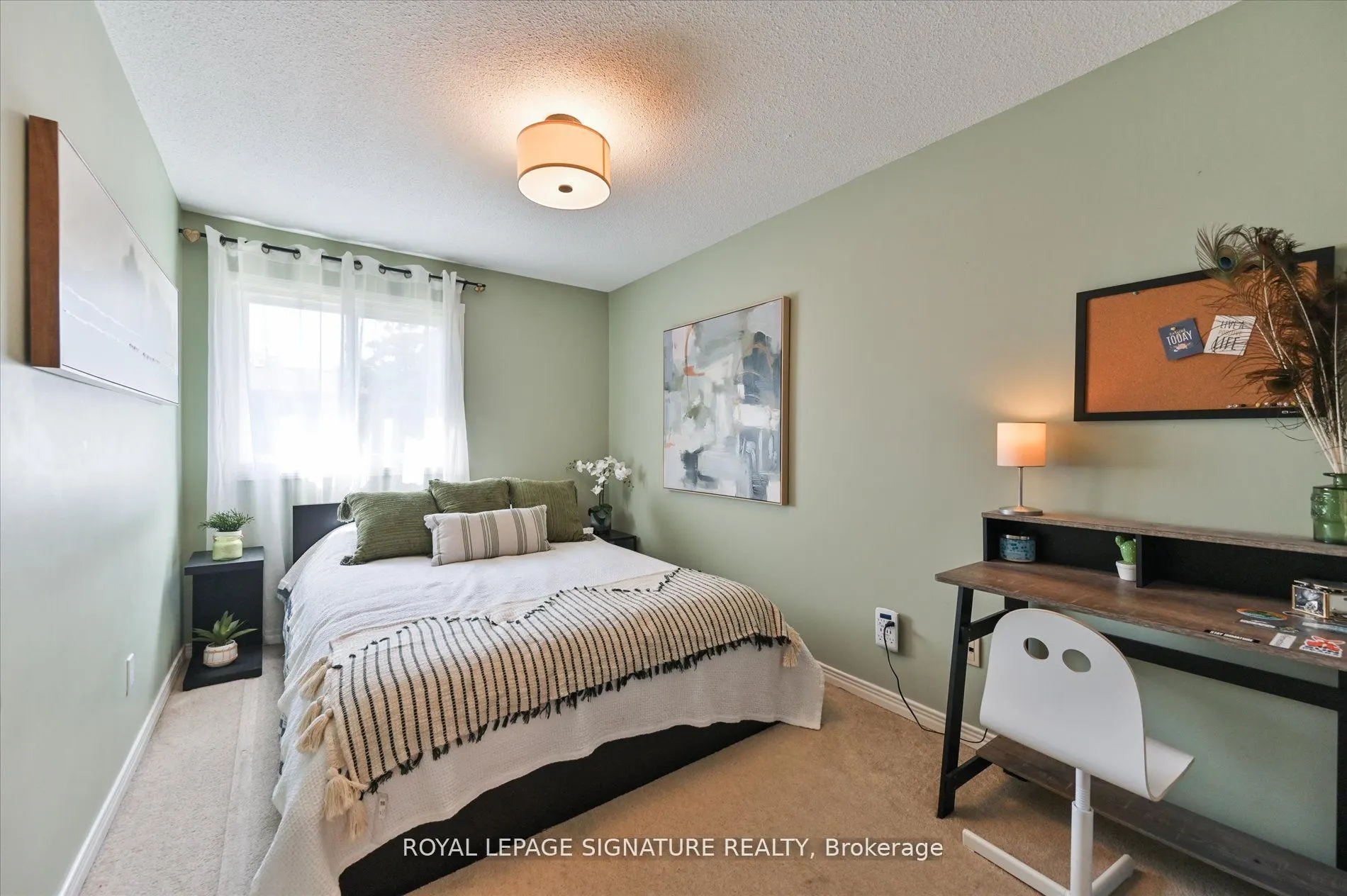 2709 Romark Mews