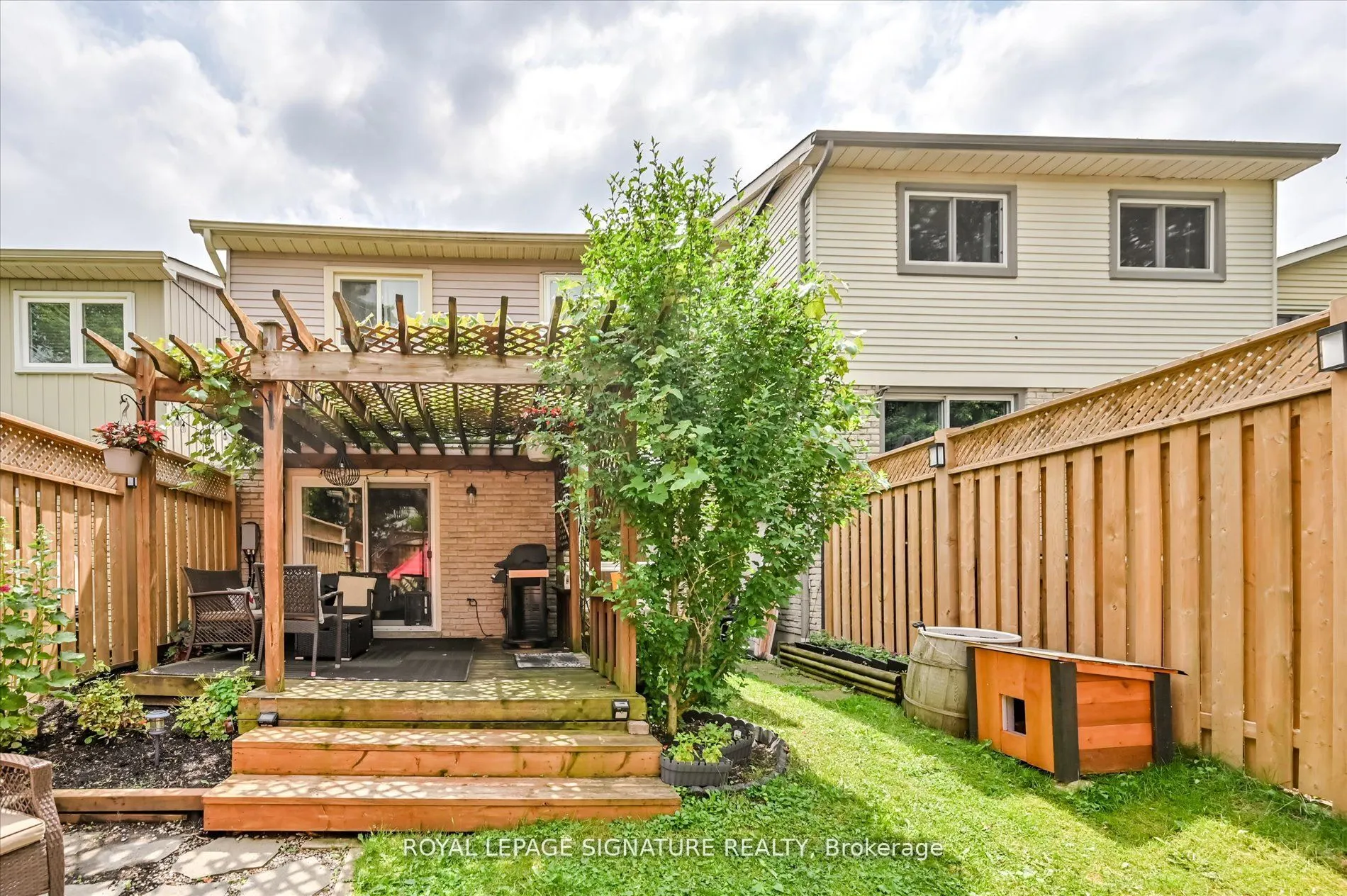 2709 Romark Mews