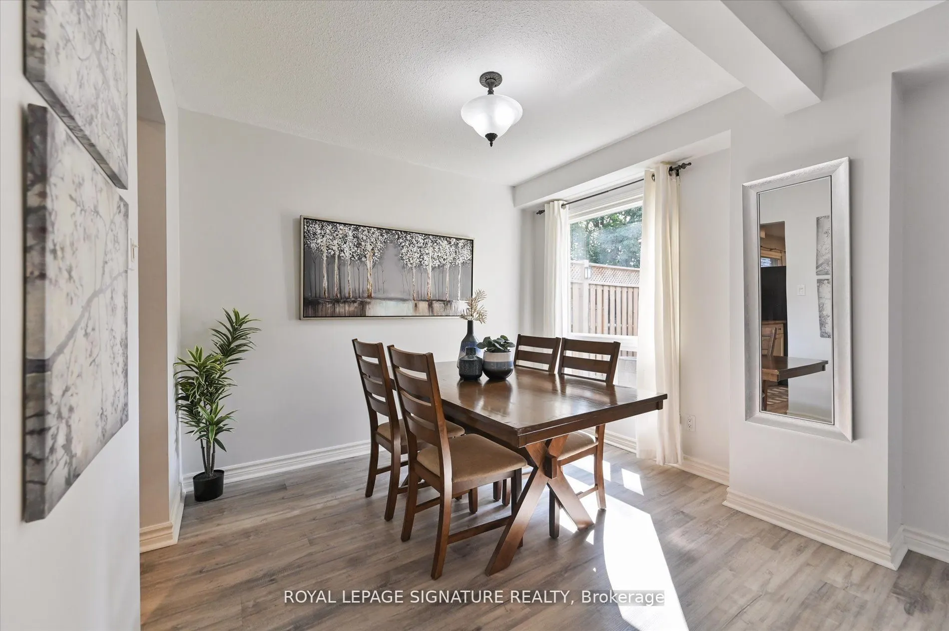 2709 Romark Mews