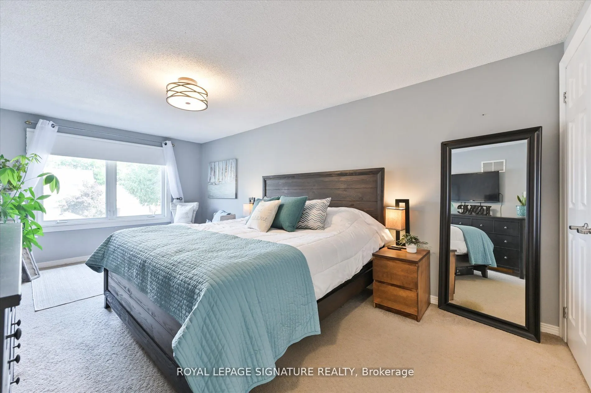2709 Romark Mews