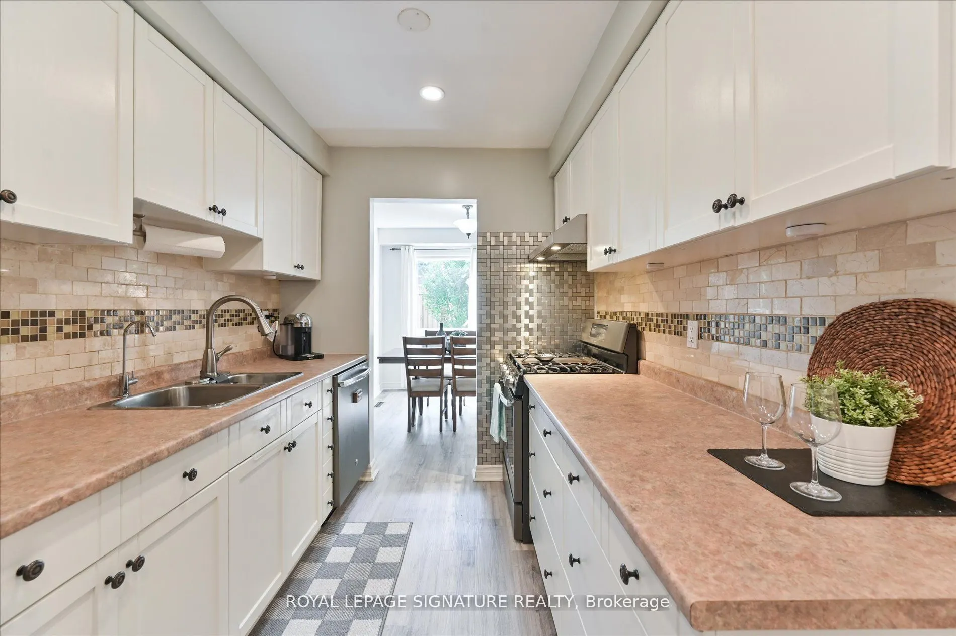 2709 Romark Mews