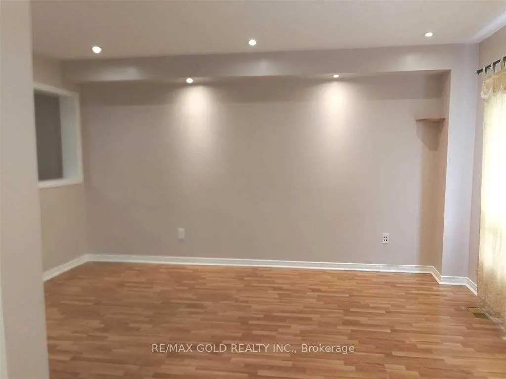 7360 Zinnia Place, #227