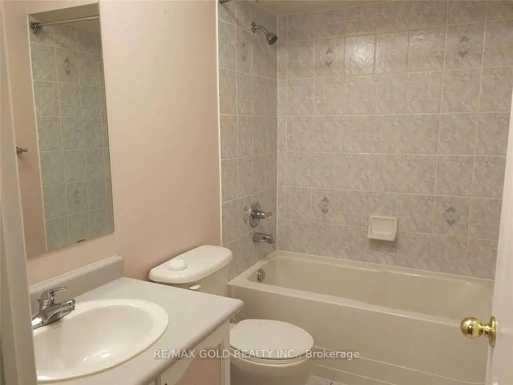 7360 Zinnia Place, #227