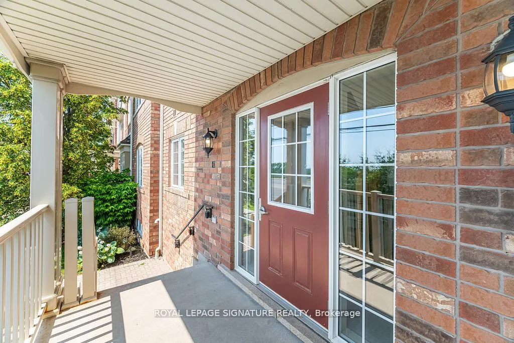 613 Dundas Street, #1