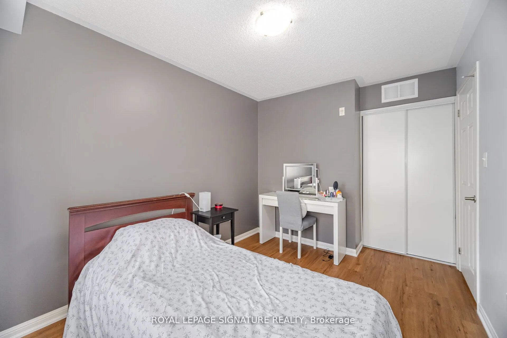 613 Dundas Street, #1