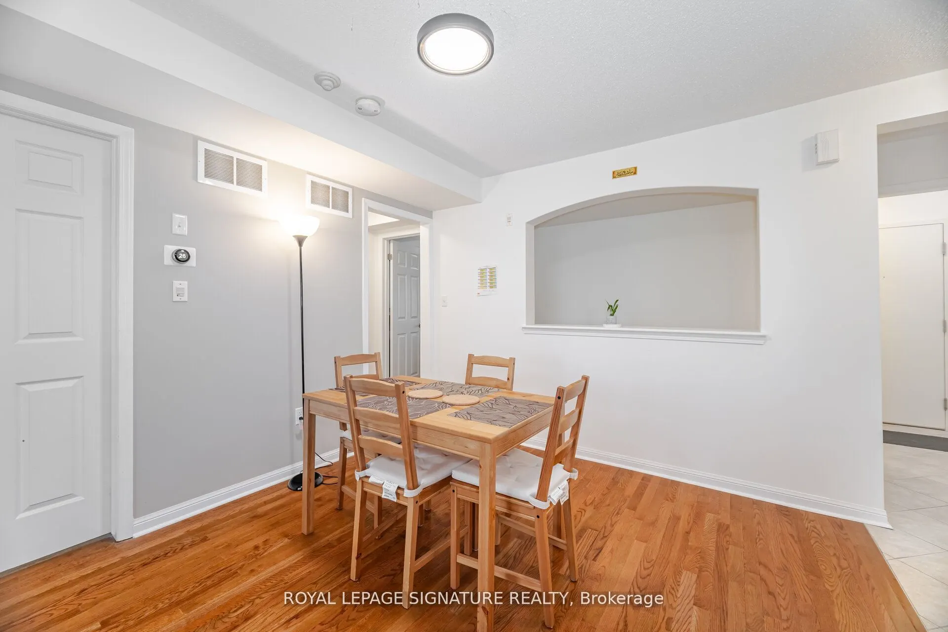 613 Dundas Street, #1