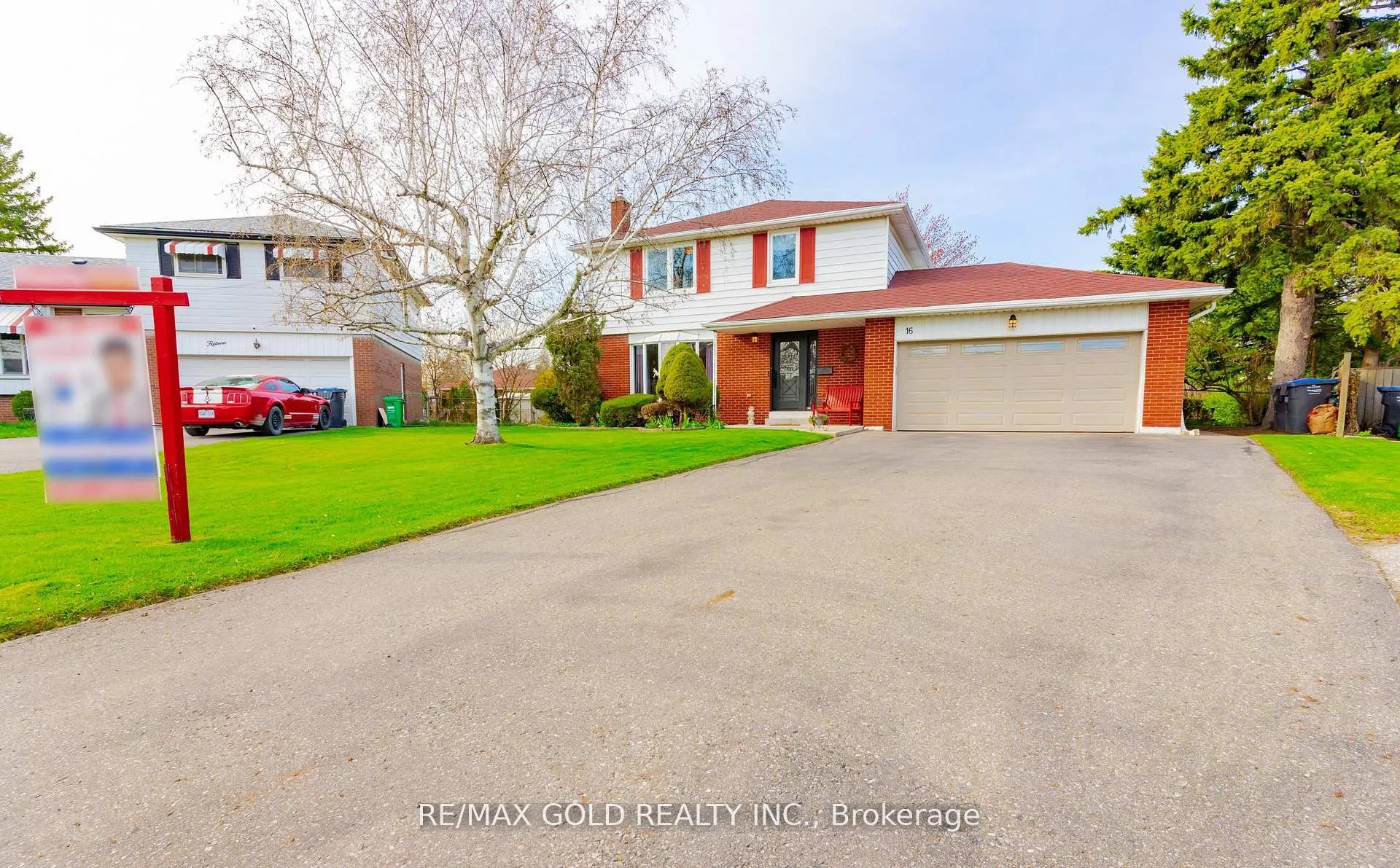 16 Dudley Place