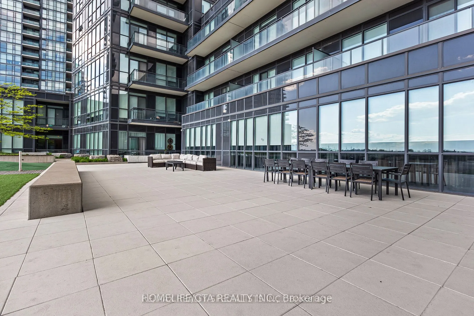 510 Curran Place, #3403