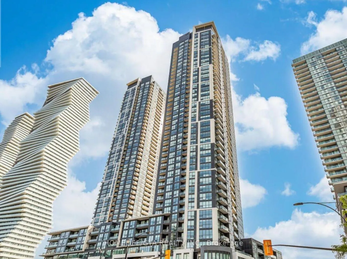 510 Curran Place, #3403