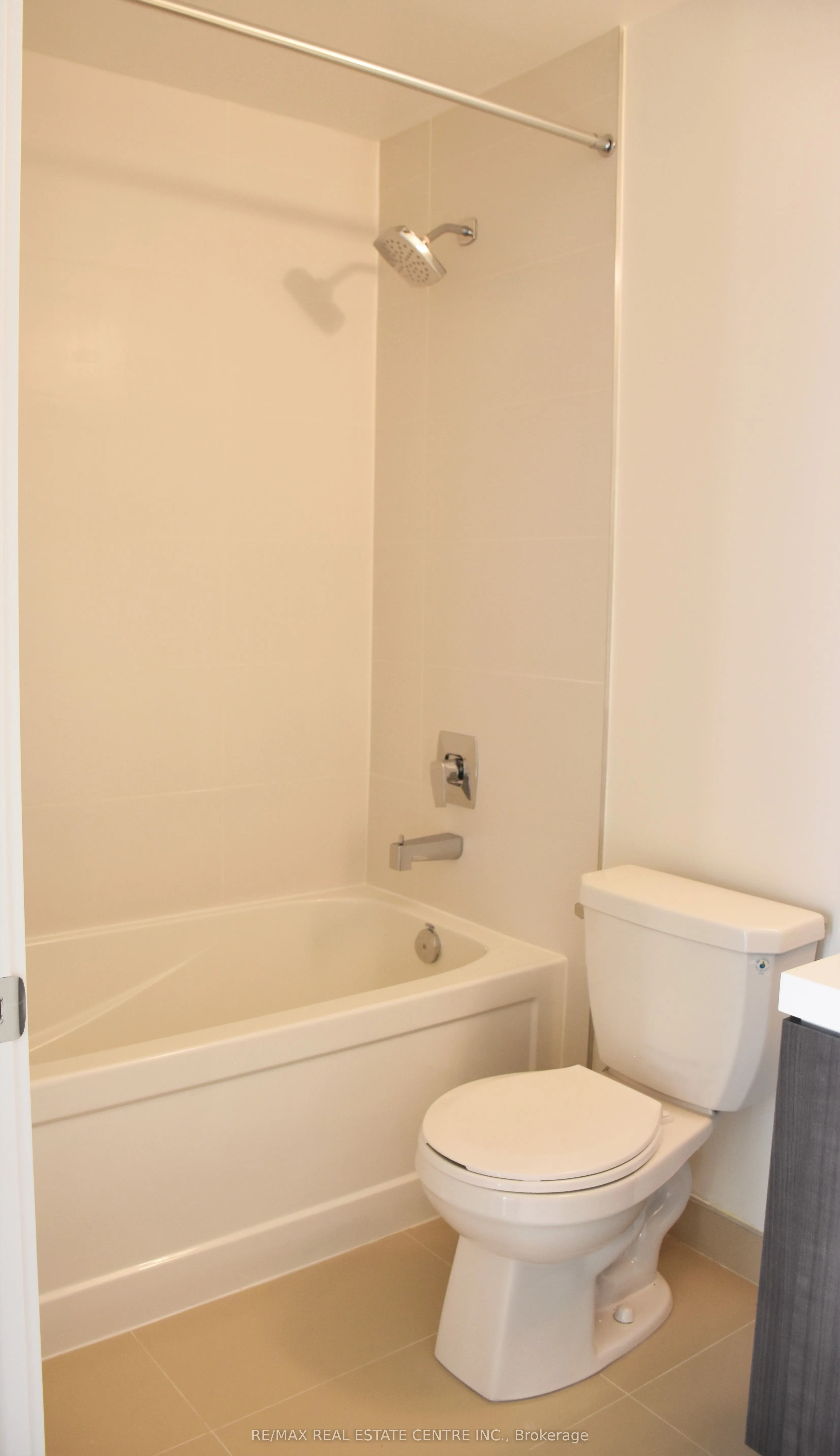 8 Nahani Way, #2318