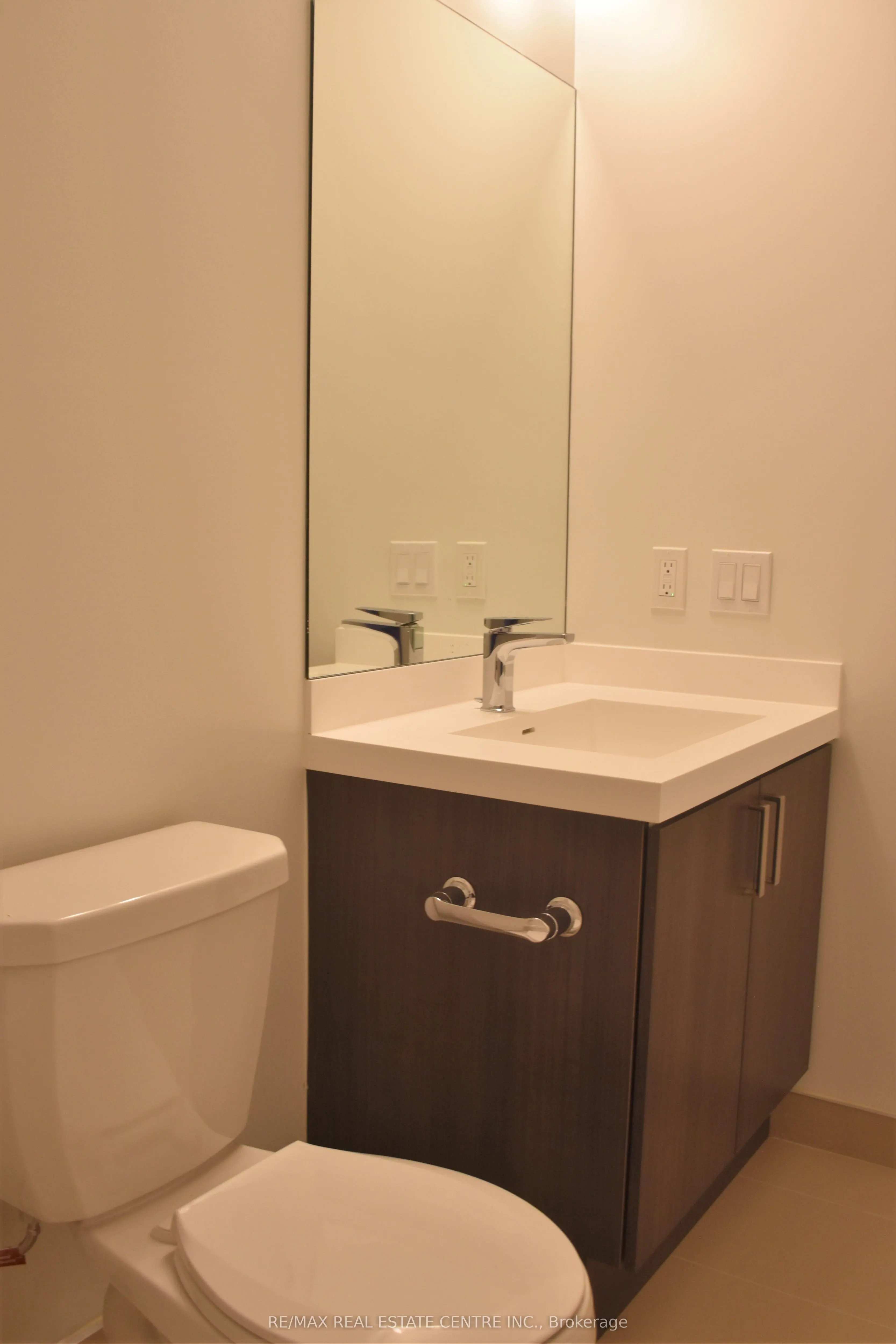8 Nahani Way, #2318