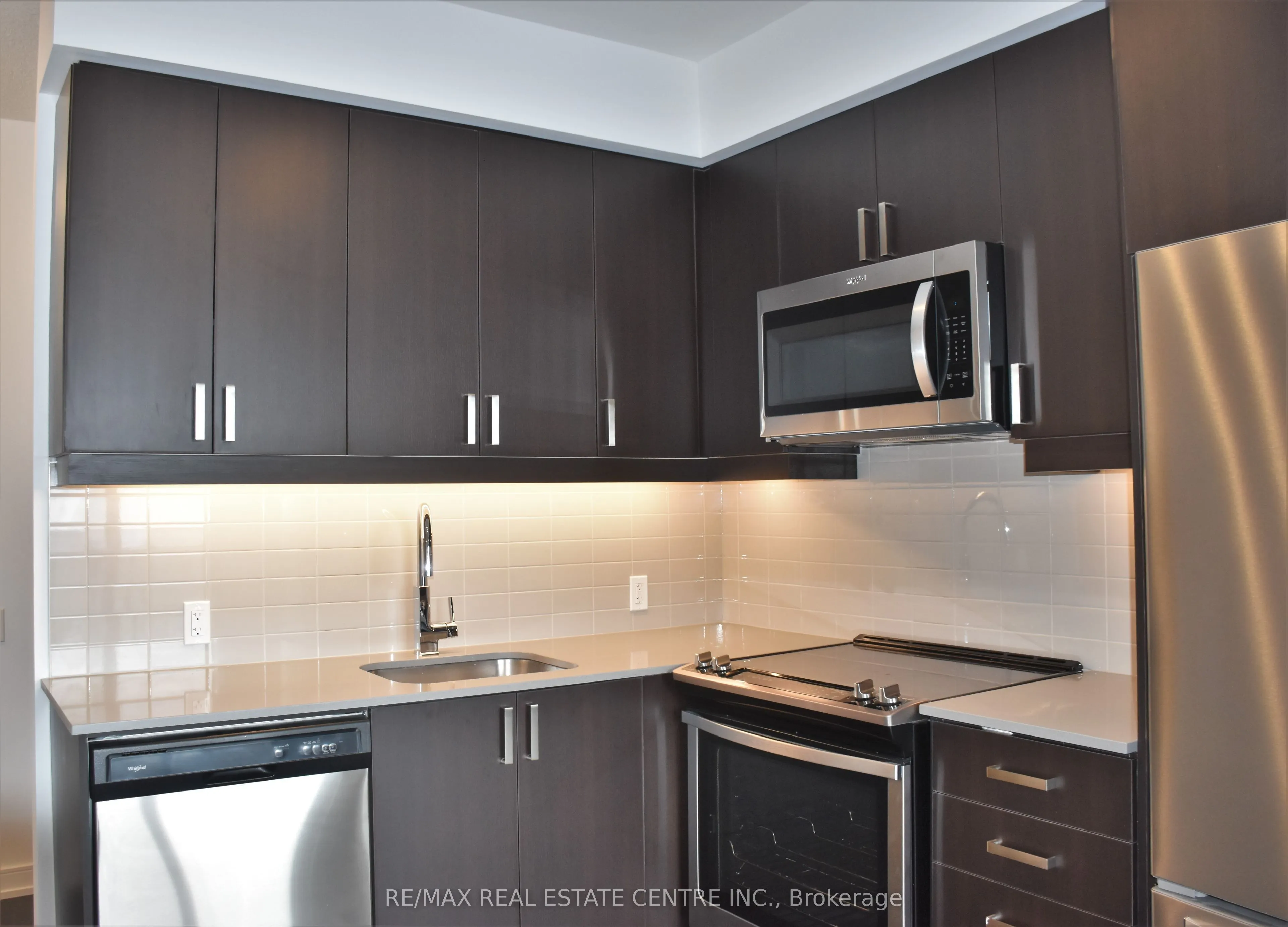 8 Nahani Way, #2318