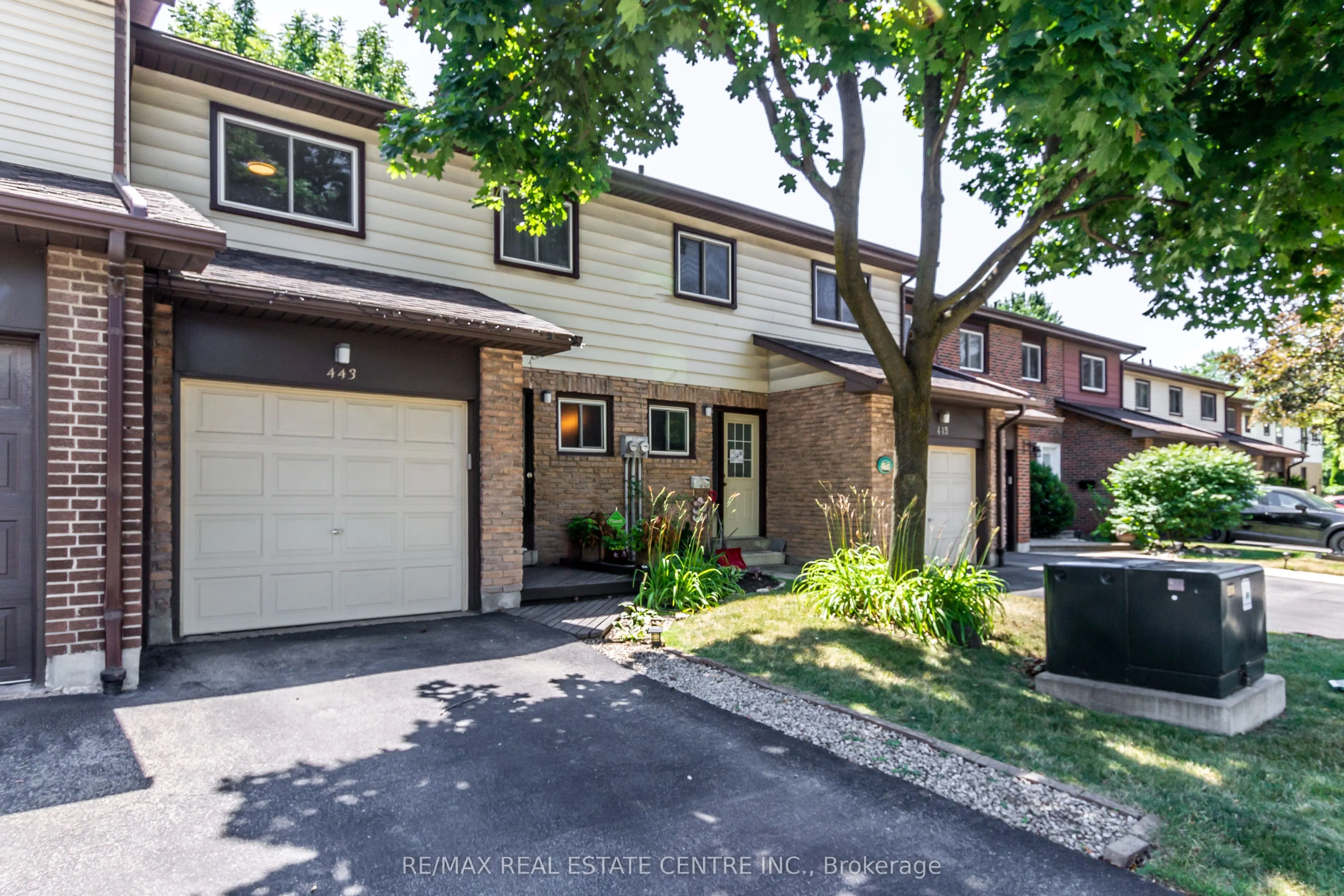 443 Ontario Street N, #443