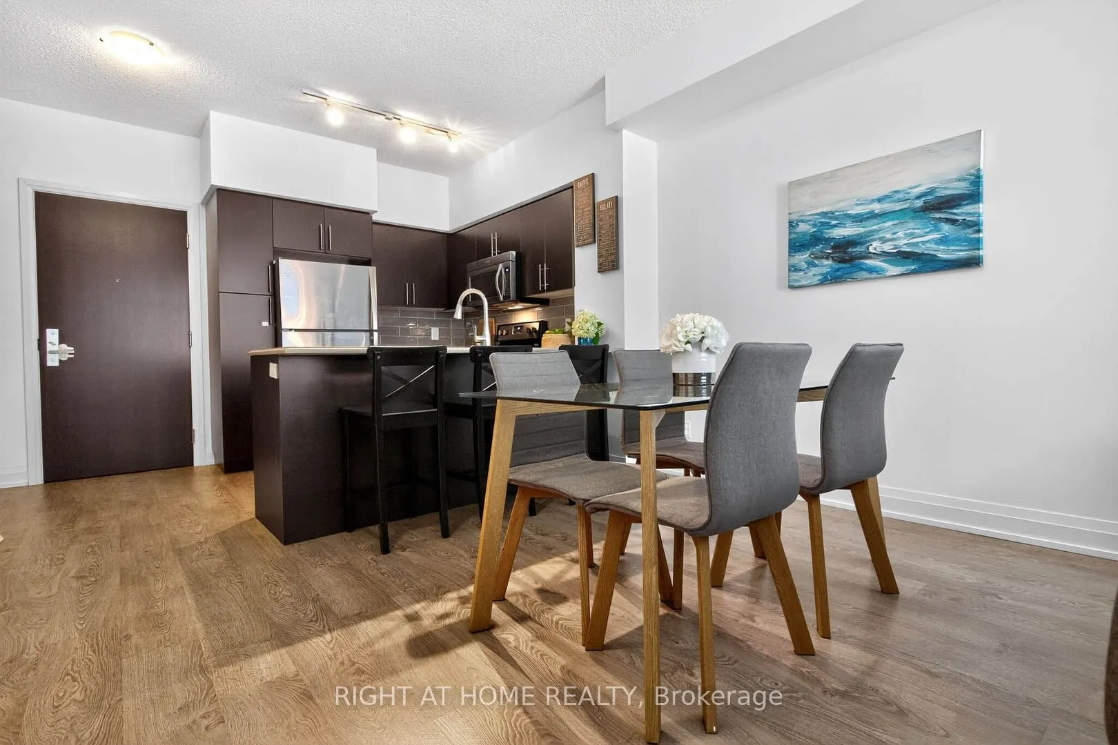 65 Speers Road, #607