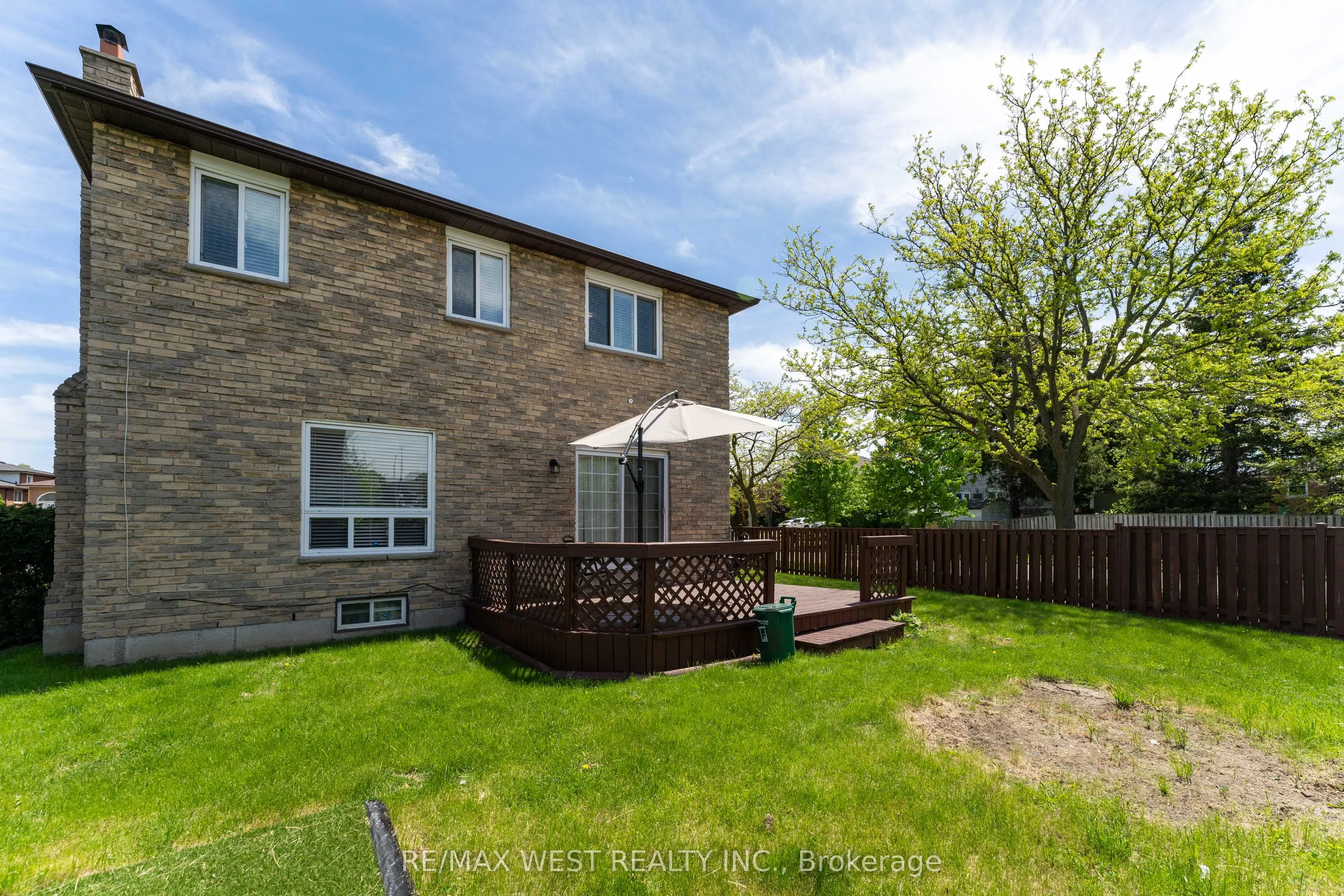 991 Mannington Lane