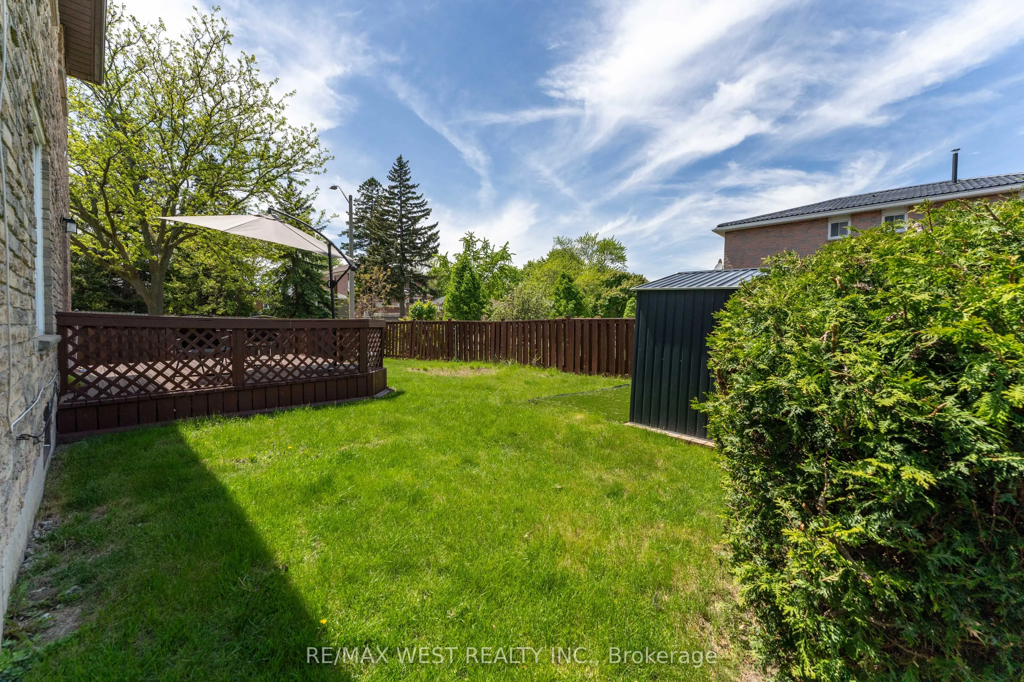 991 Mannington Lane