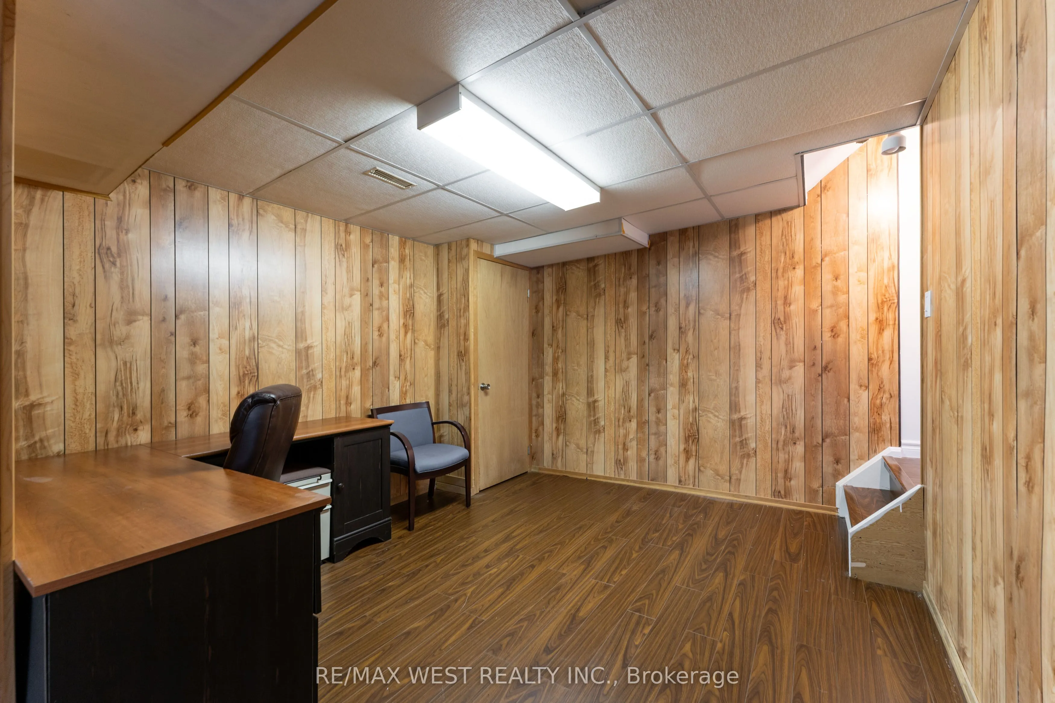 991 Mannington Lane