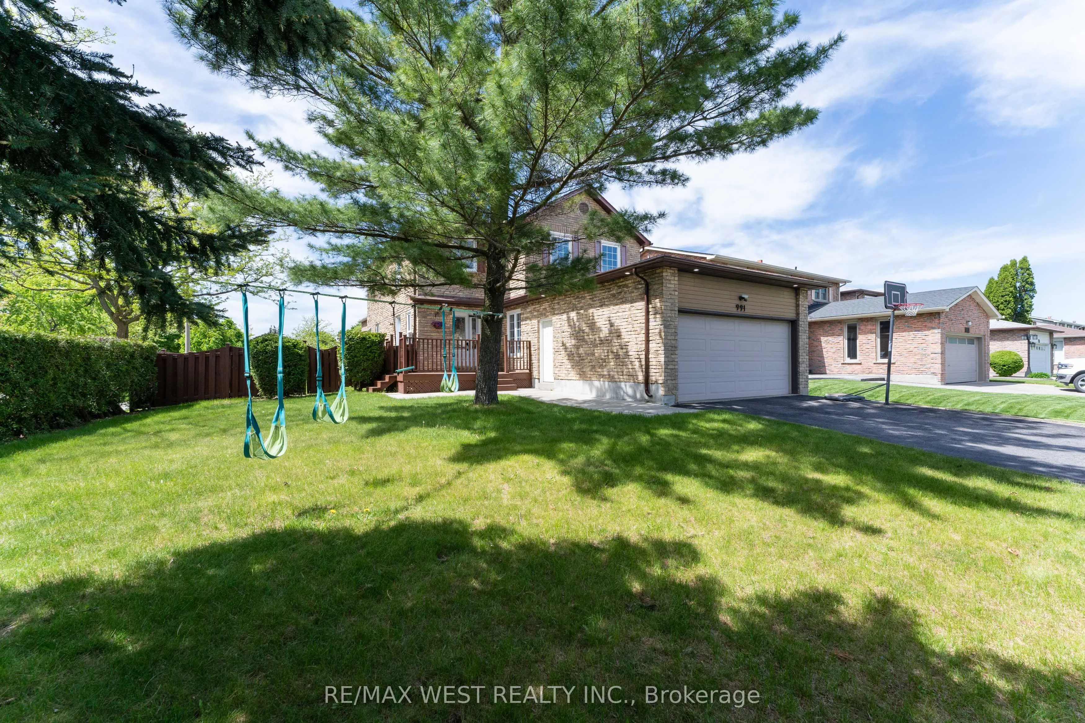 991 Mannington Lane