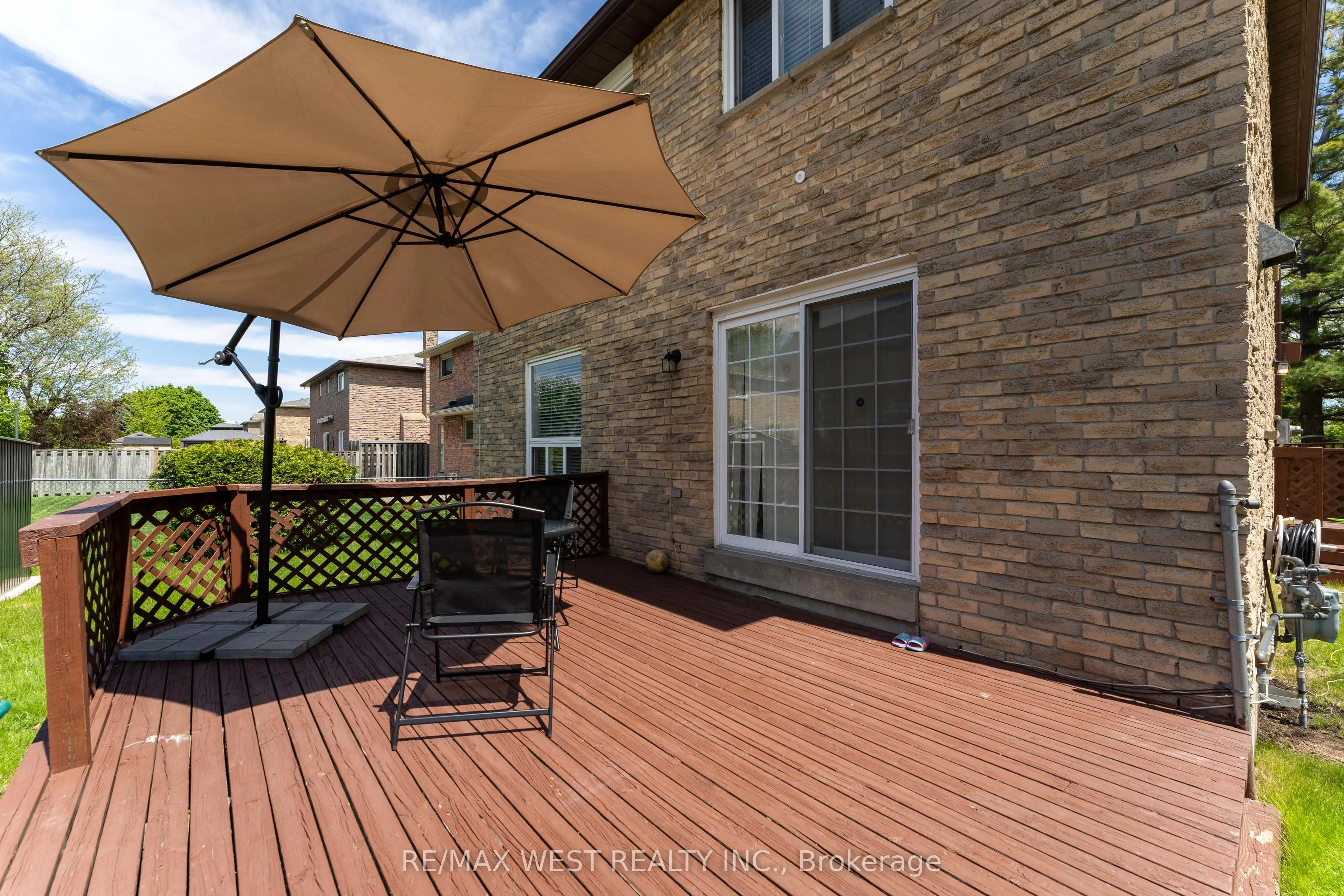991 Mannington Lane