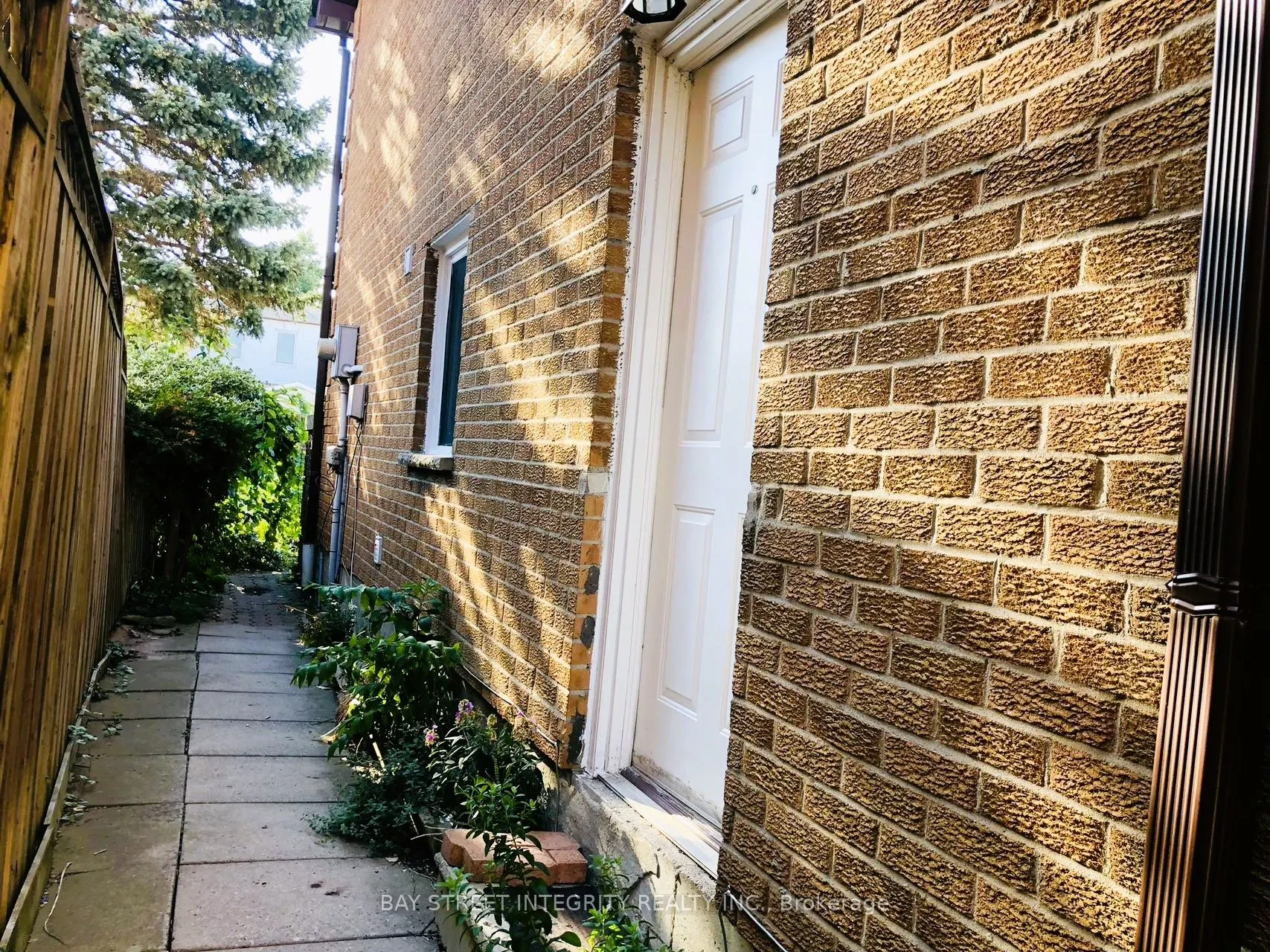 4145 Quaker Hill Drive, #2