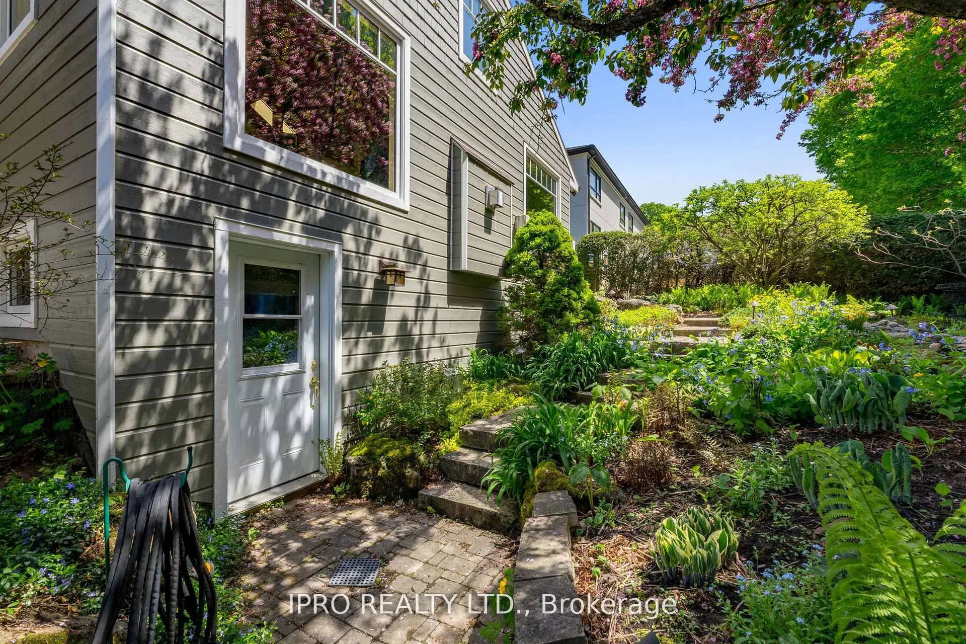 25 Orsi Road