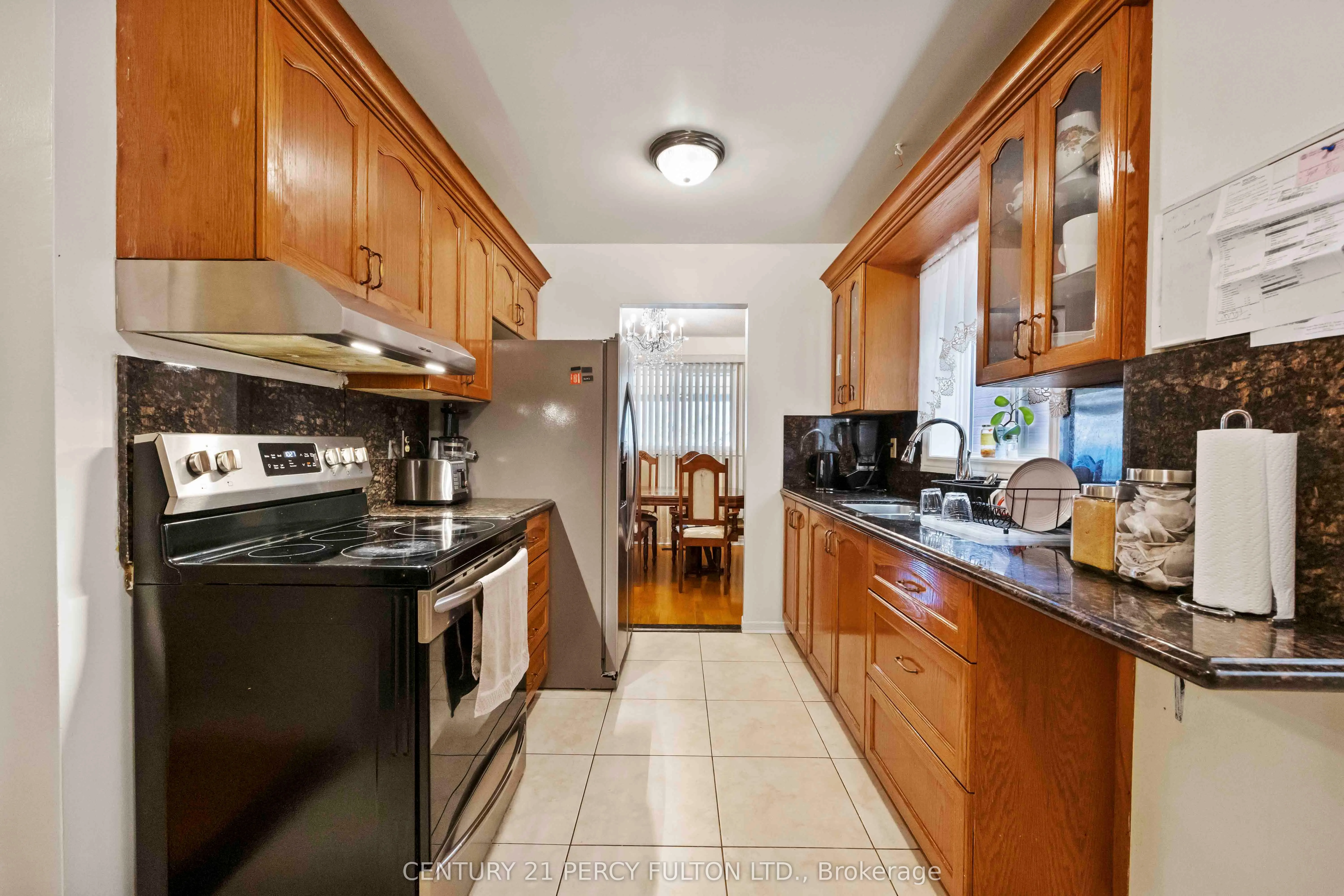 17 Woodsview Avenue