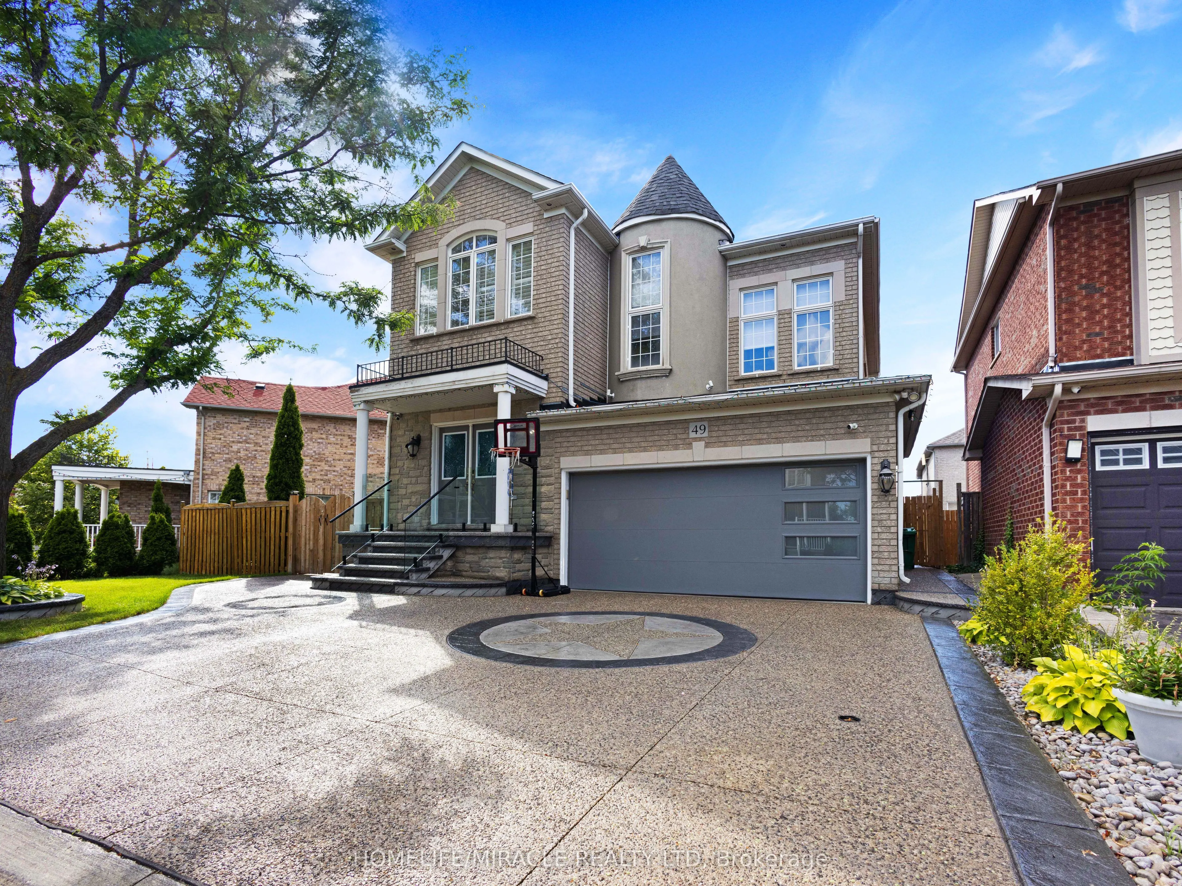 49 Sedgewick Circle