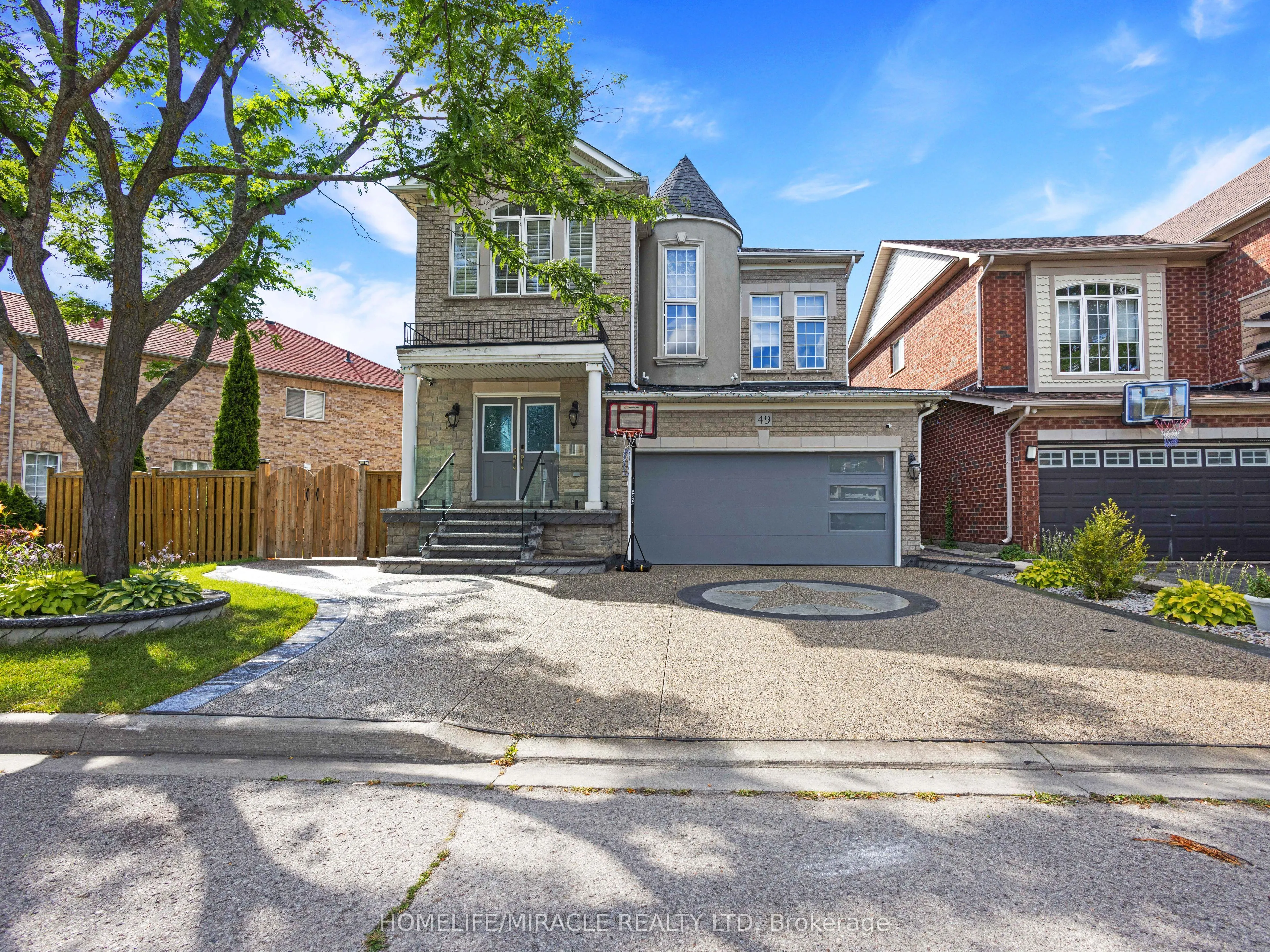 49 Sedgewick Circle