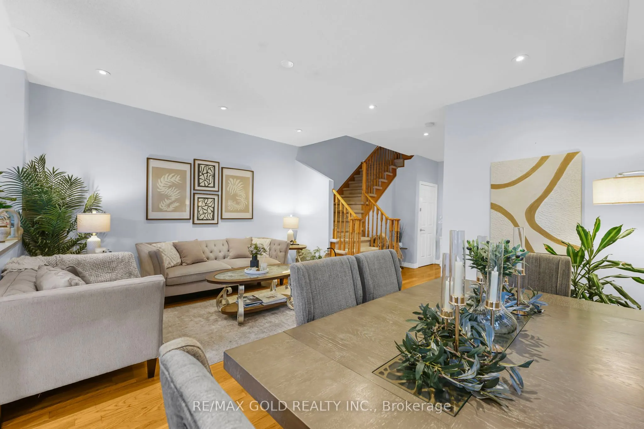22 Nathaniel Crescent